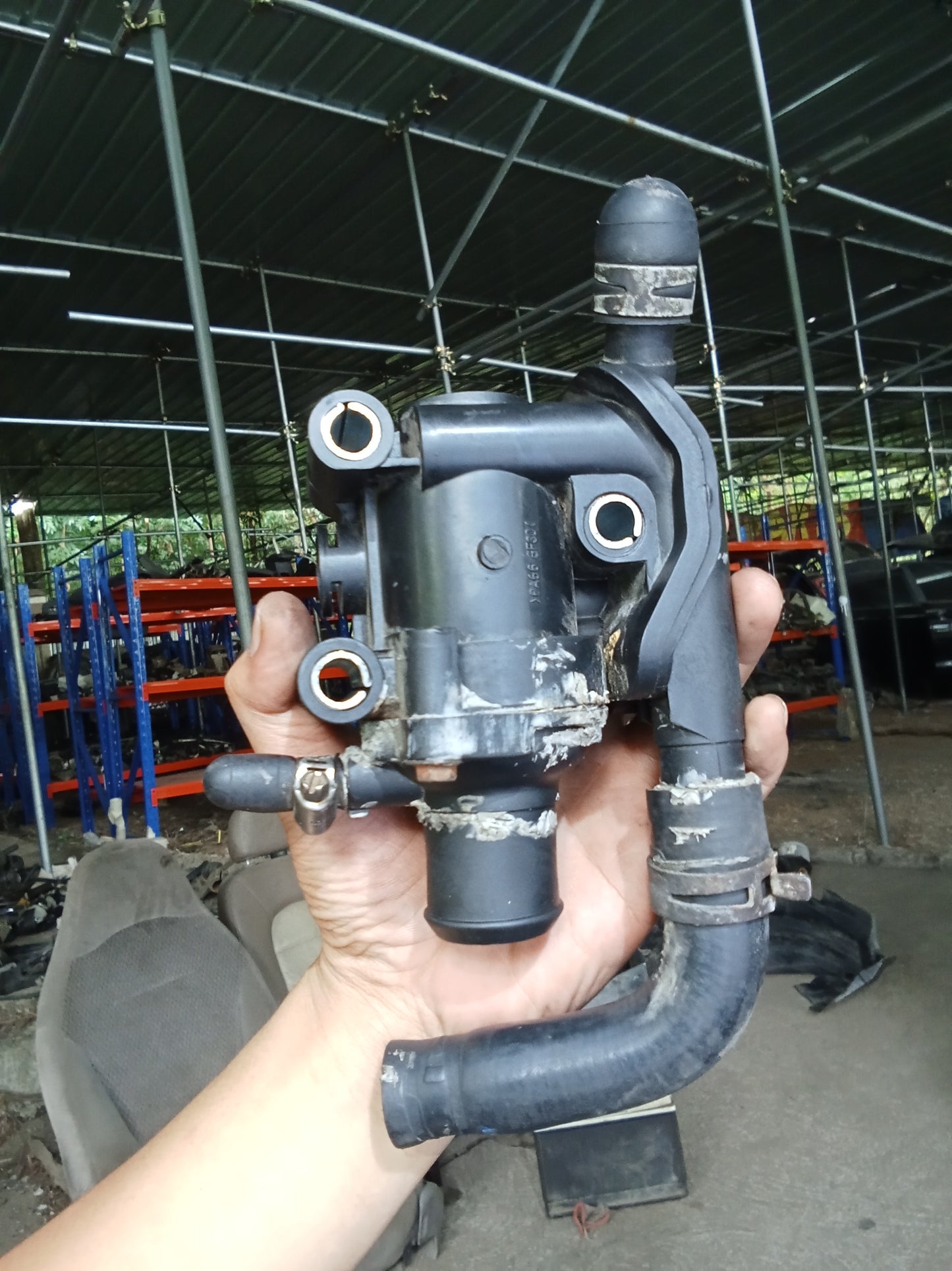 Ford Escape 2.0 Thermostat Housing GENUINE ORIGINAL SURPLUS