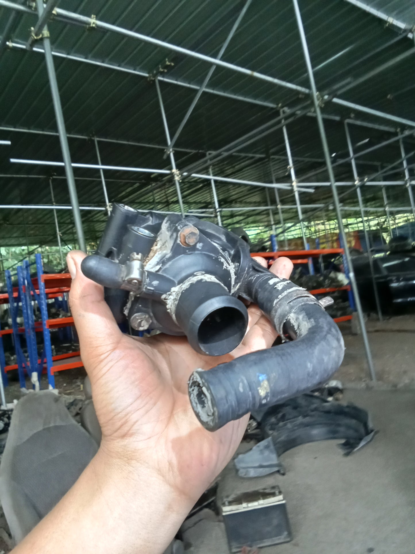 Ford Escape 2.0 Thermostat Housing GENUINE ORIGINAL SURPLUS