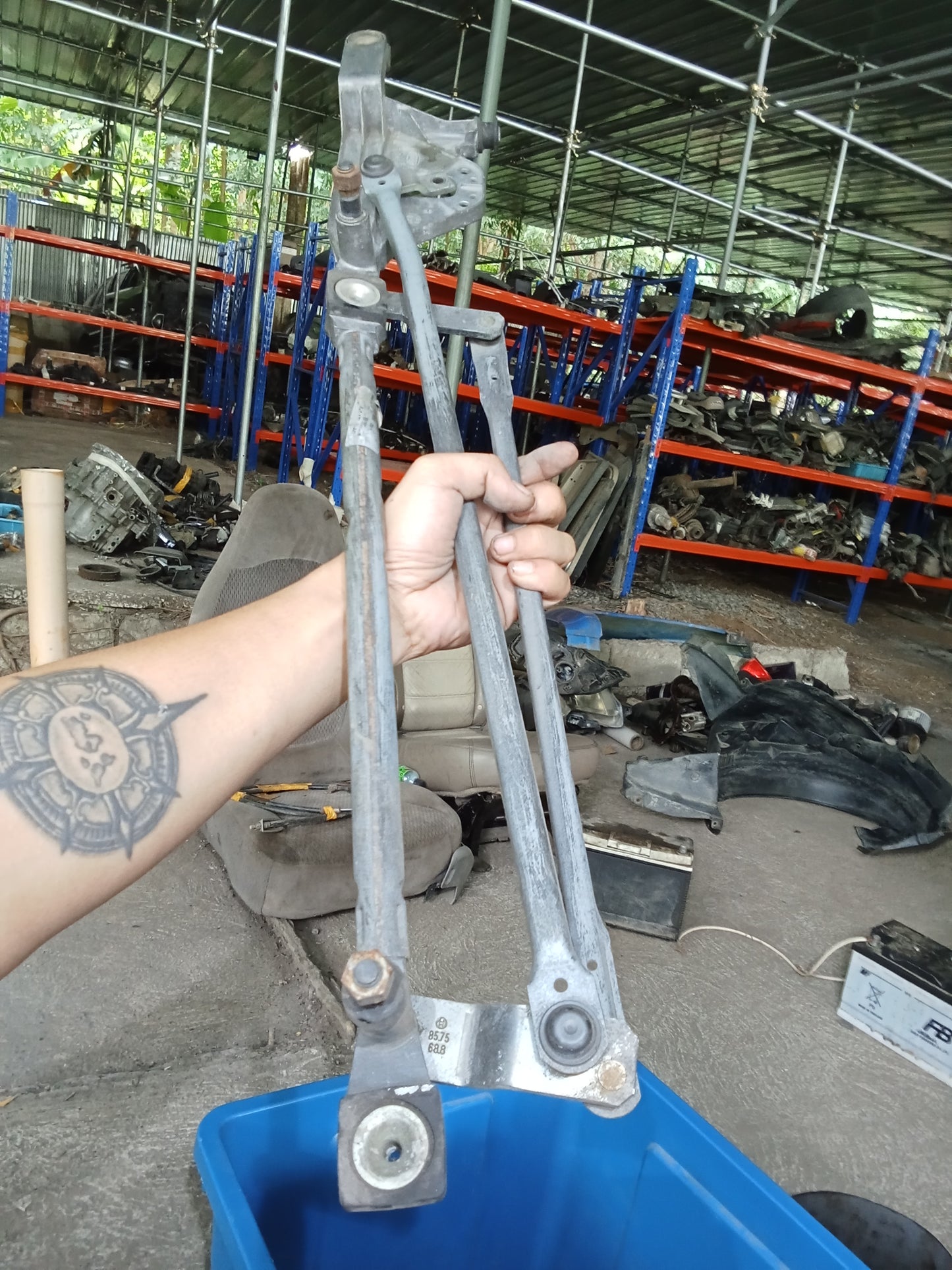 Ford focus 2.0 Wiper Linkage GENUINE ORIGINAL SURPLUS