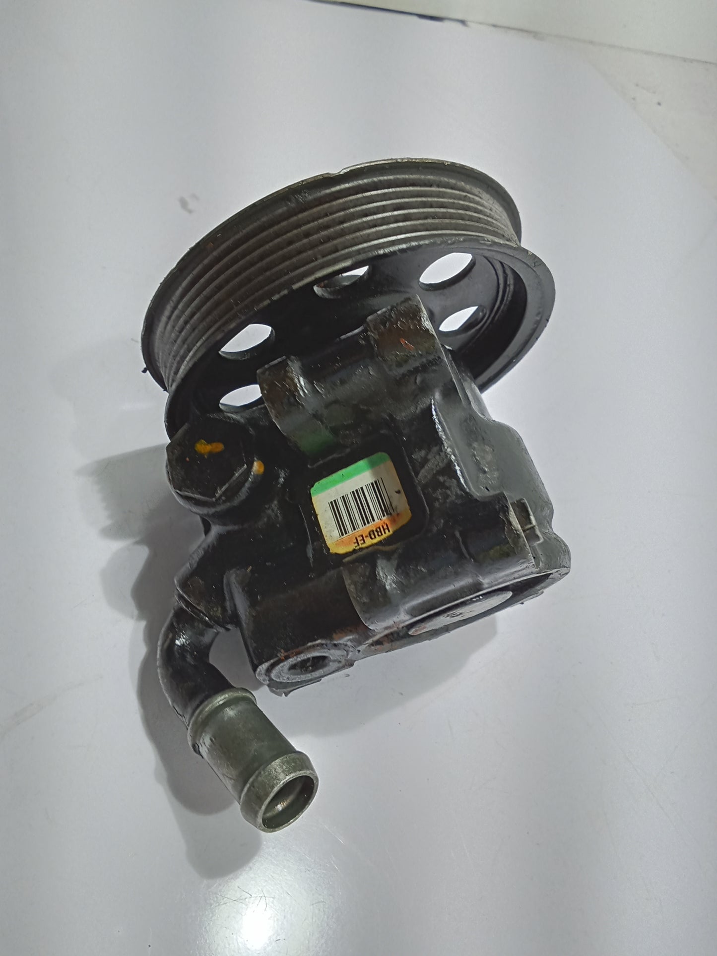 Ford Escape 2.0 Steering pump GENUINE ORIGINAL SURPLUS