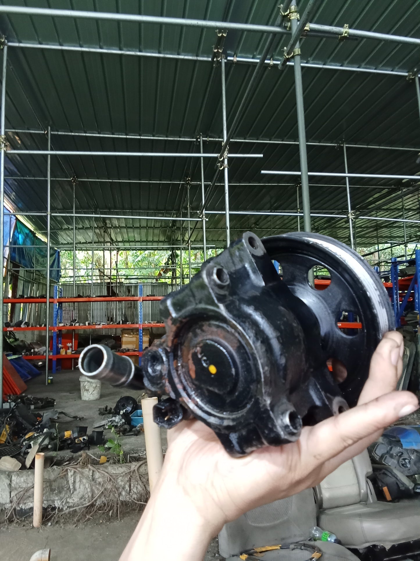 Ford Escape 2.0 Steering pump GENUINE ORIGINAL SURPLUS