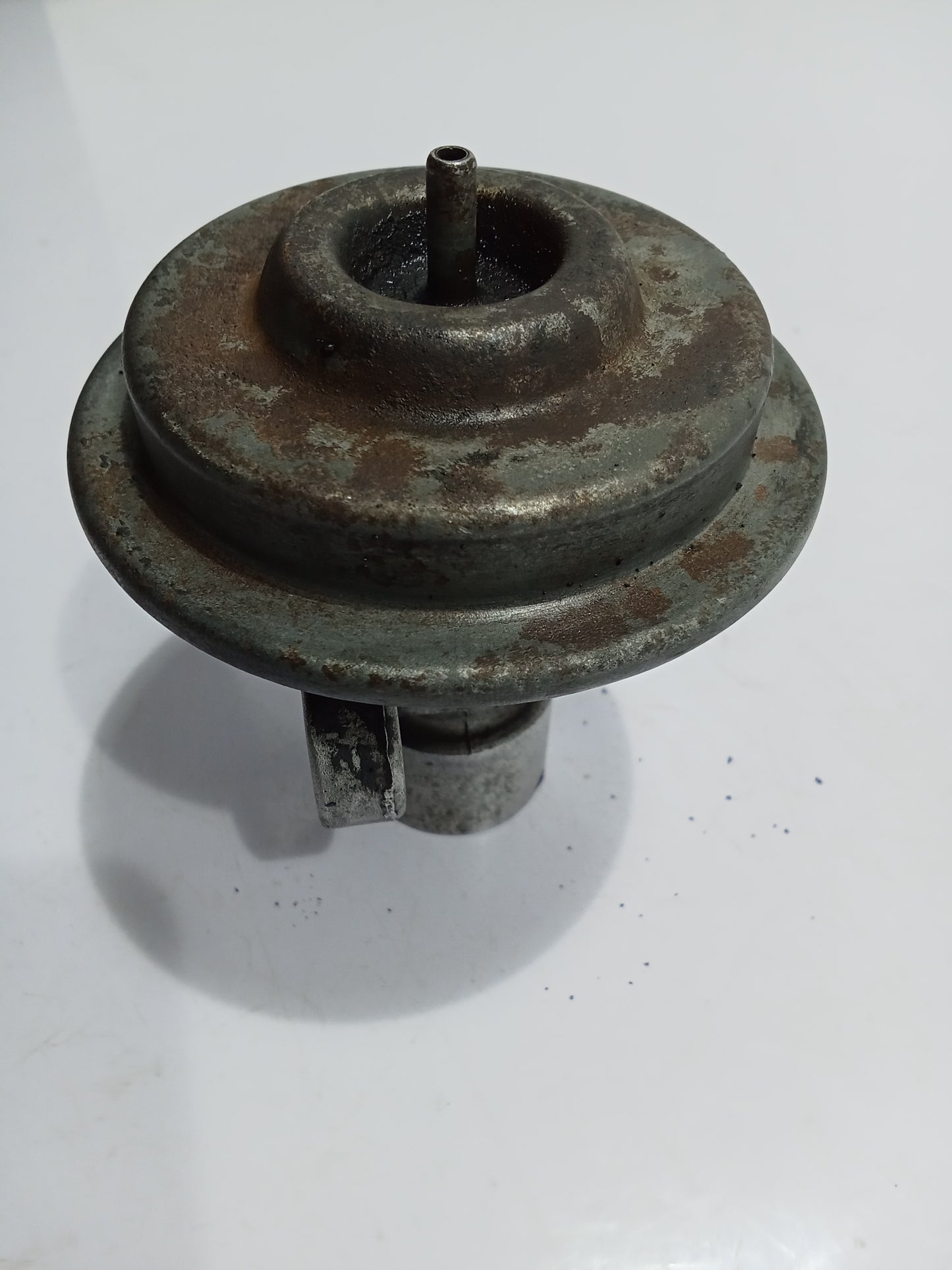 Ford Escape 2.0 EGR Valve GENUINE ORIGINAL SURPLUS
