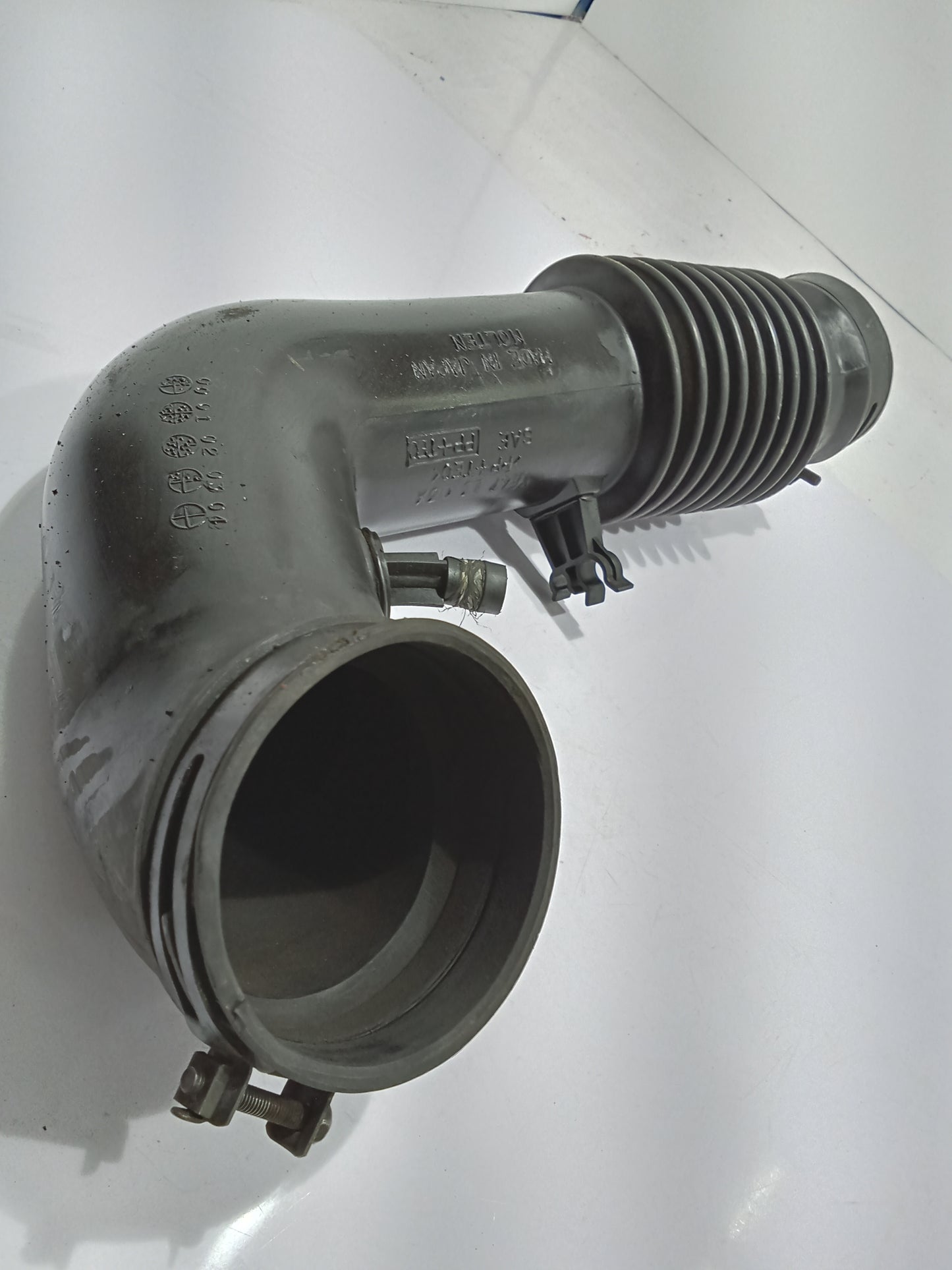 Ford Escape 2.0 Air Intake Hose GENUINE ORIGINAL SURPLUS