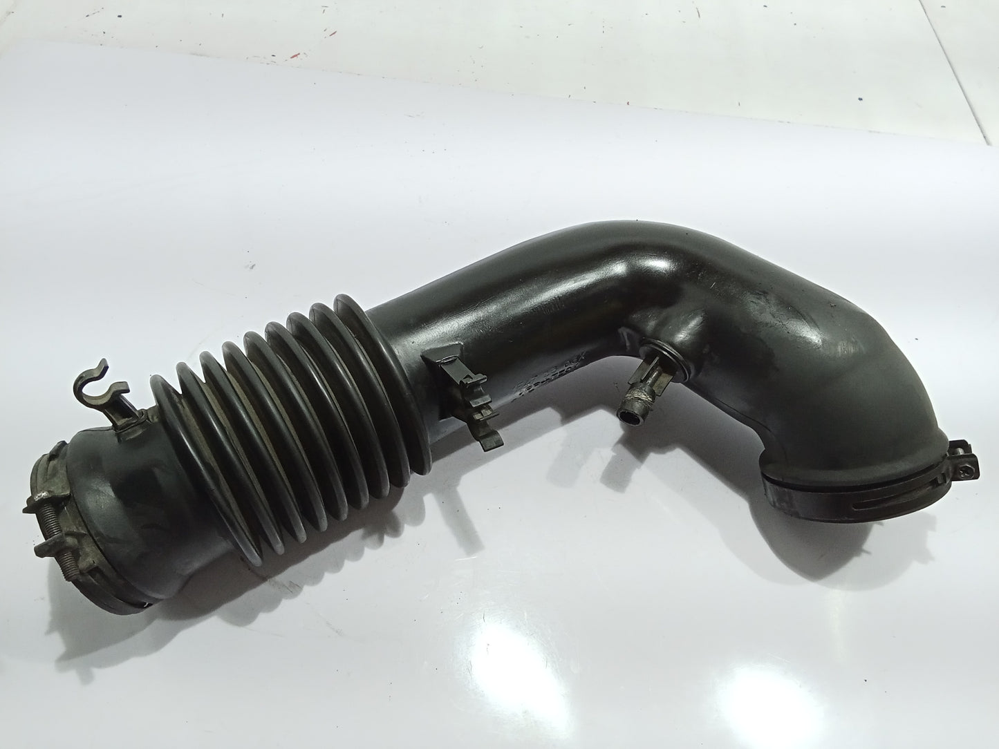 Ford Escape 2.0 Air Intake Hose GENUINE ORIGINAL SURPLUS