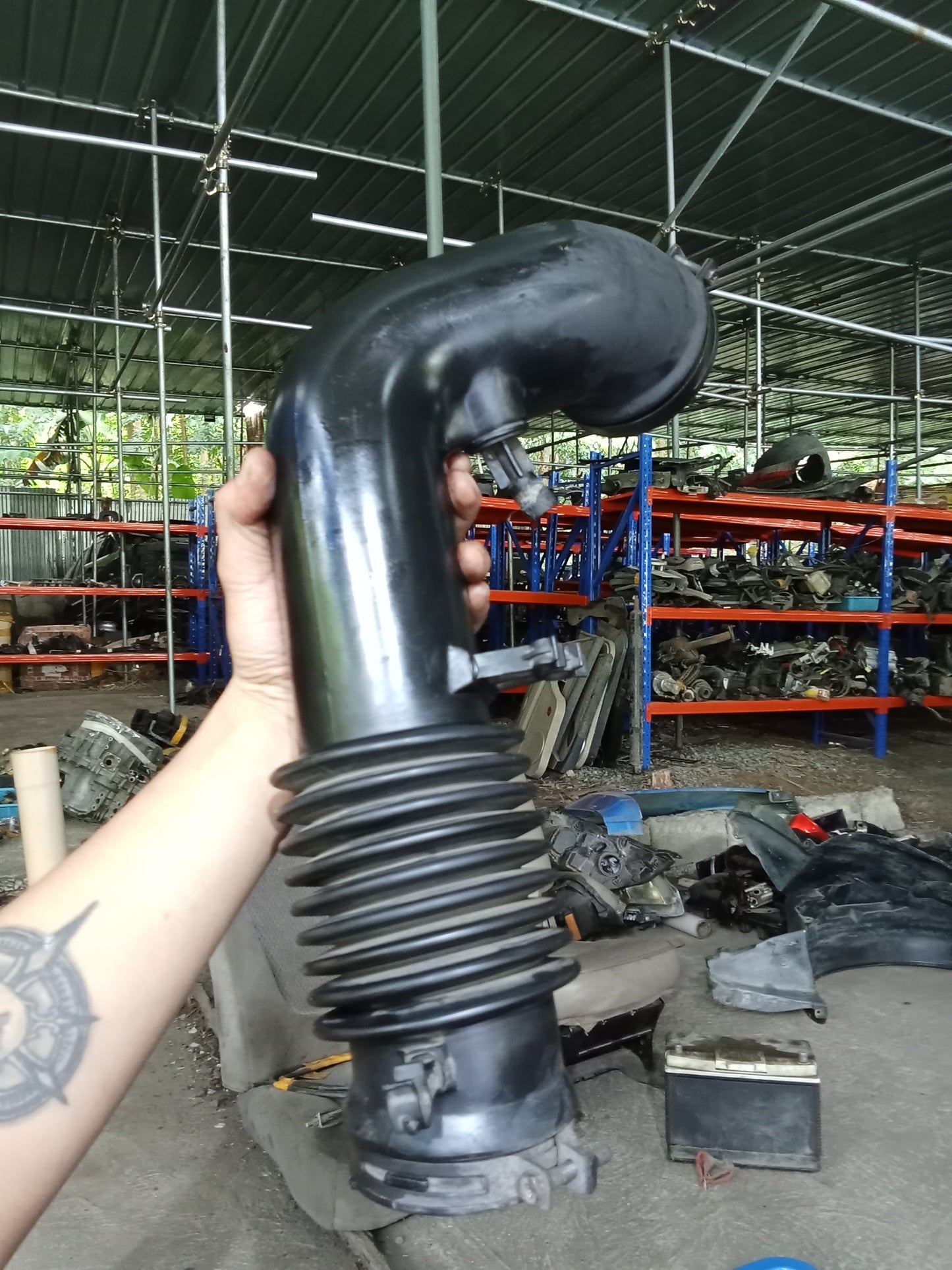 Ford Escape 2.0 Air Intake Hose GENUINE ORIGINAL SURPLUS