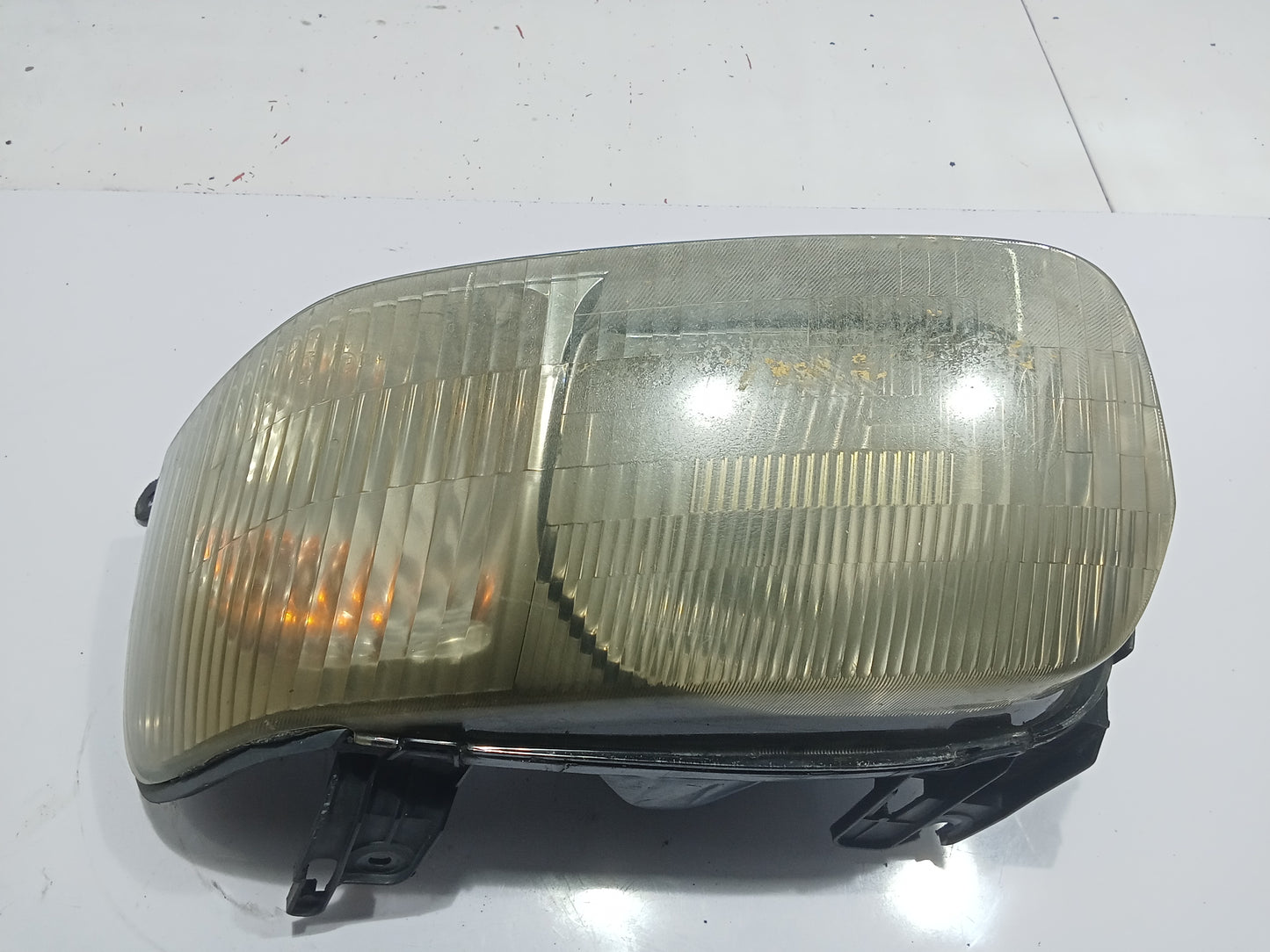 Ford Escape 2.0 Driver Side Headlight GENUINE ORIGINAL SURPLUS