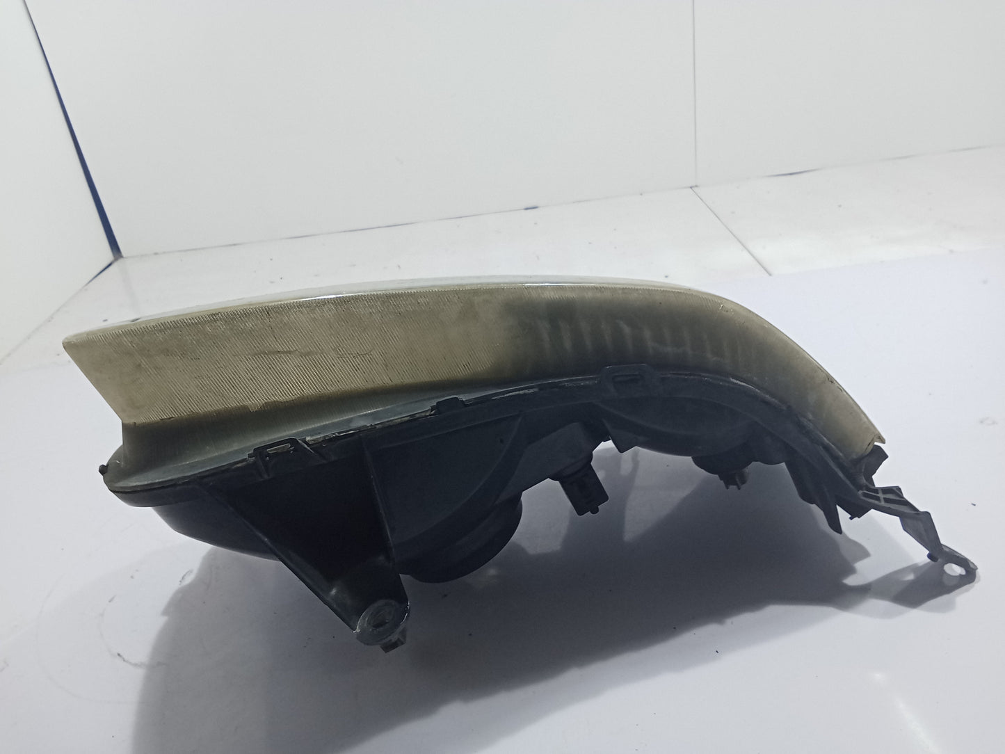 Ford Escape 2.0 Driver Side Headlight GENUINE ORIGINAL SURPLUS