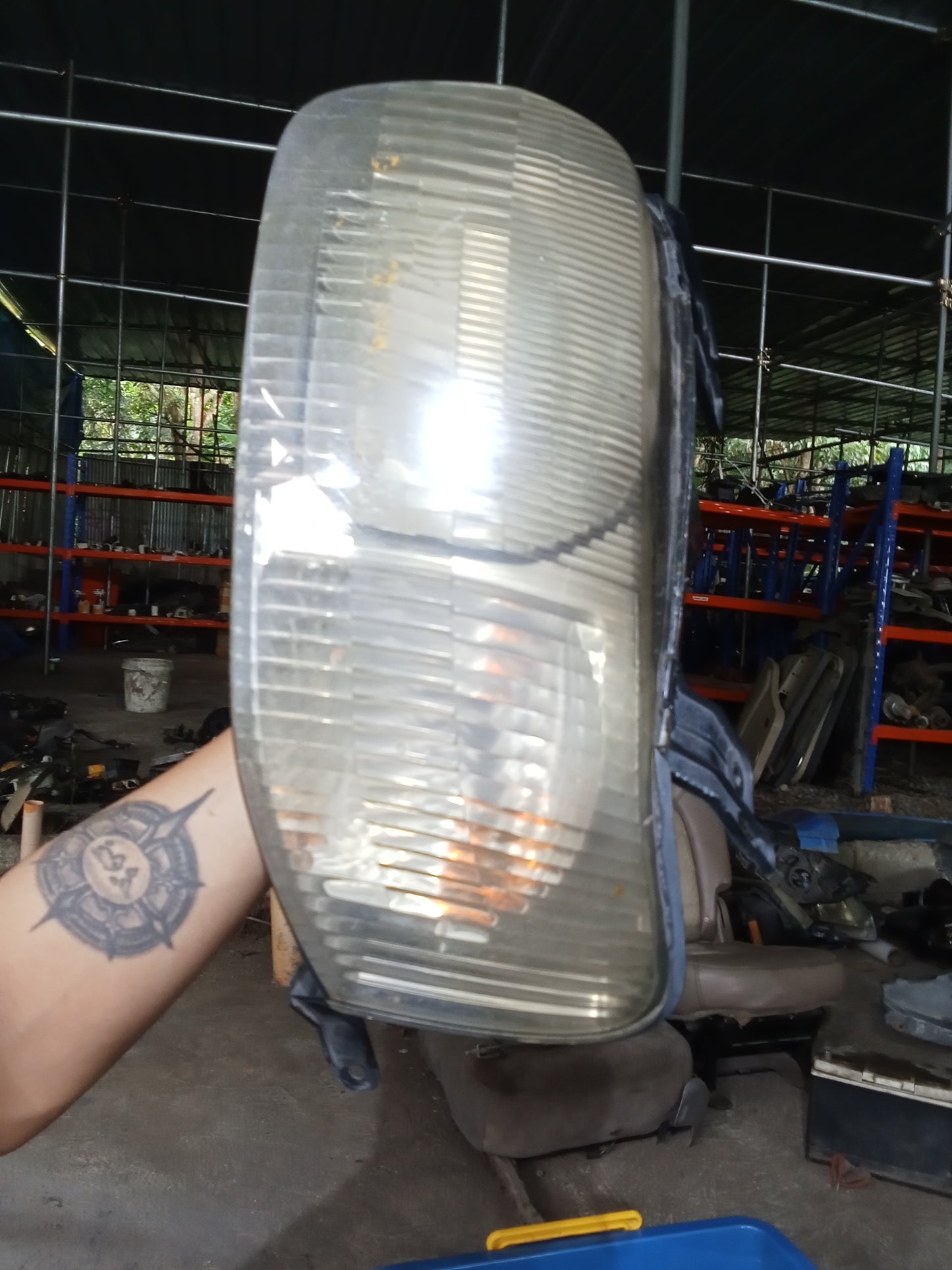 Ford Escape 2.0 Driver Side Headlight GENUINE ORIGINAL SURPLUS