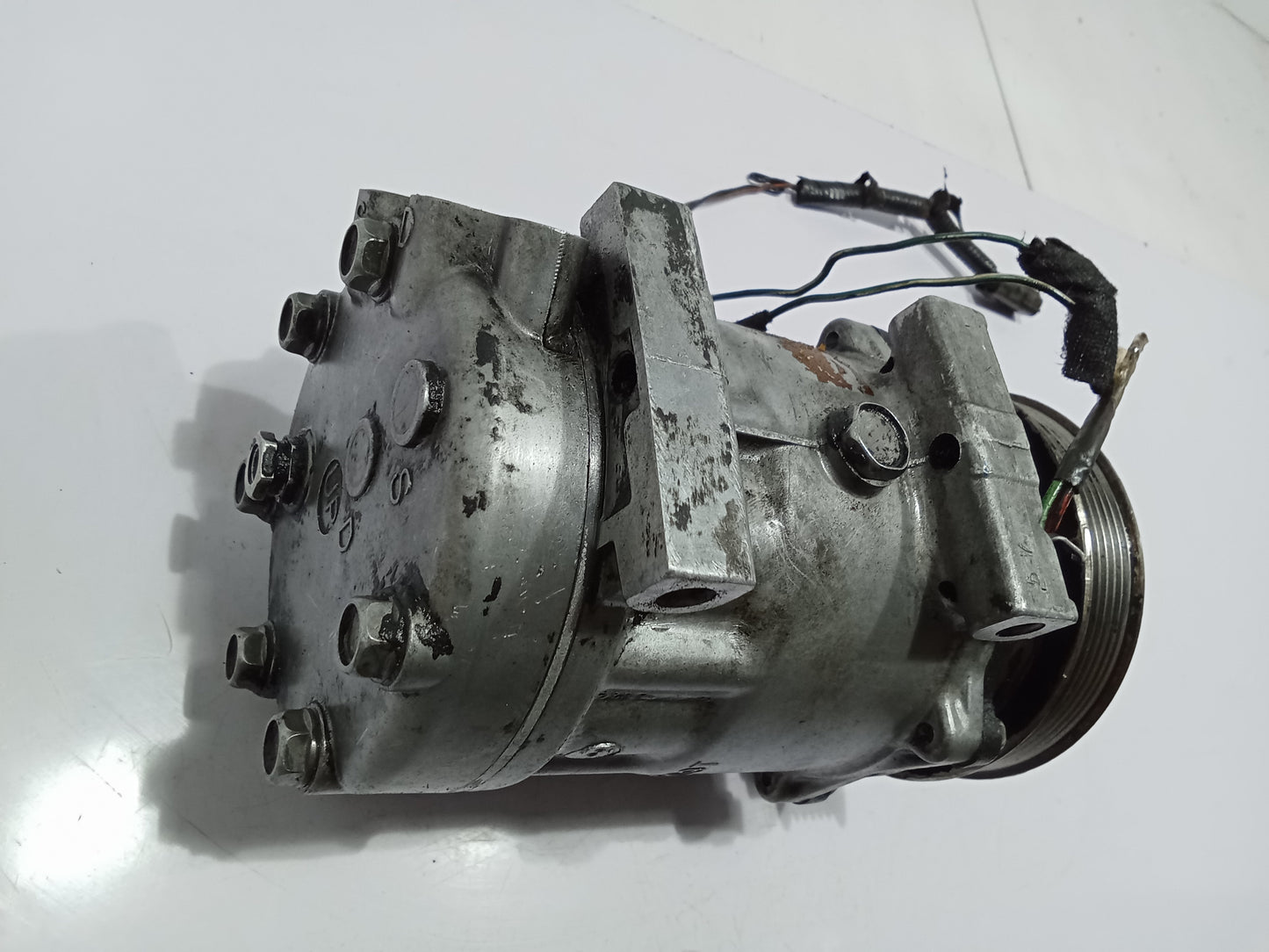 Ford Escape 2.0 Compressor GENUINE ORIGINAL SURPLUS