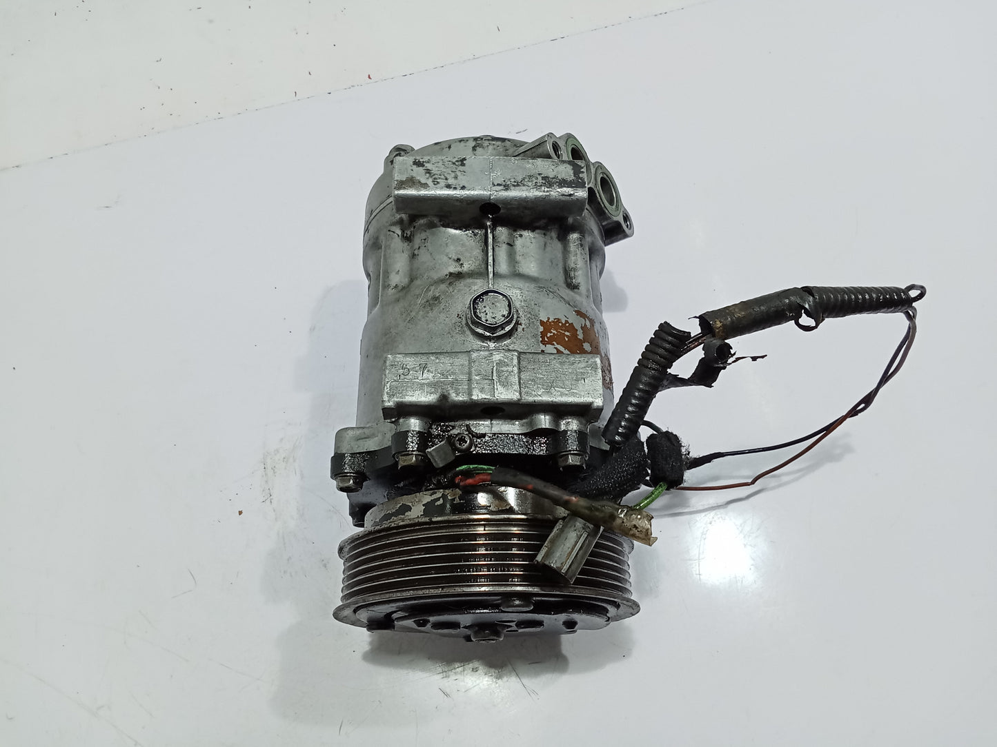 Ford Escape 2.0 Compressor GENUINE ORIGINAL SURPLUS