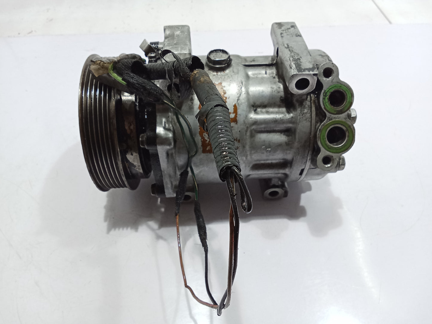 Ford Escape 2.0 Compressor GENUINE ORIGINAL SURPLUS