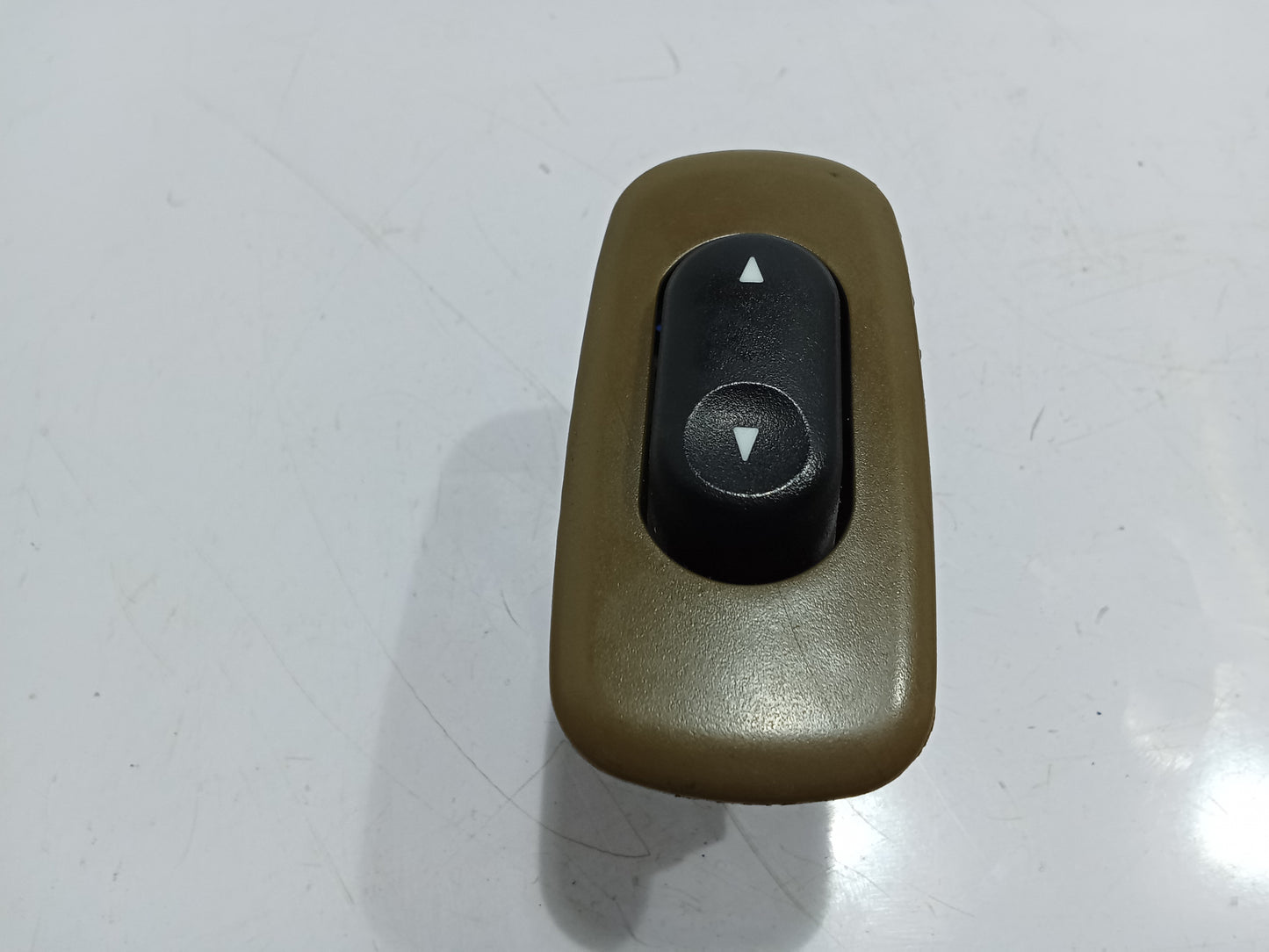 Ford Escape 2.0 Window Switch