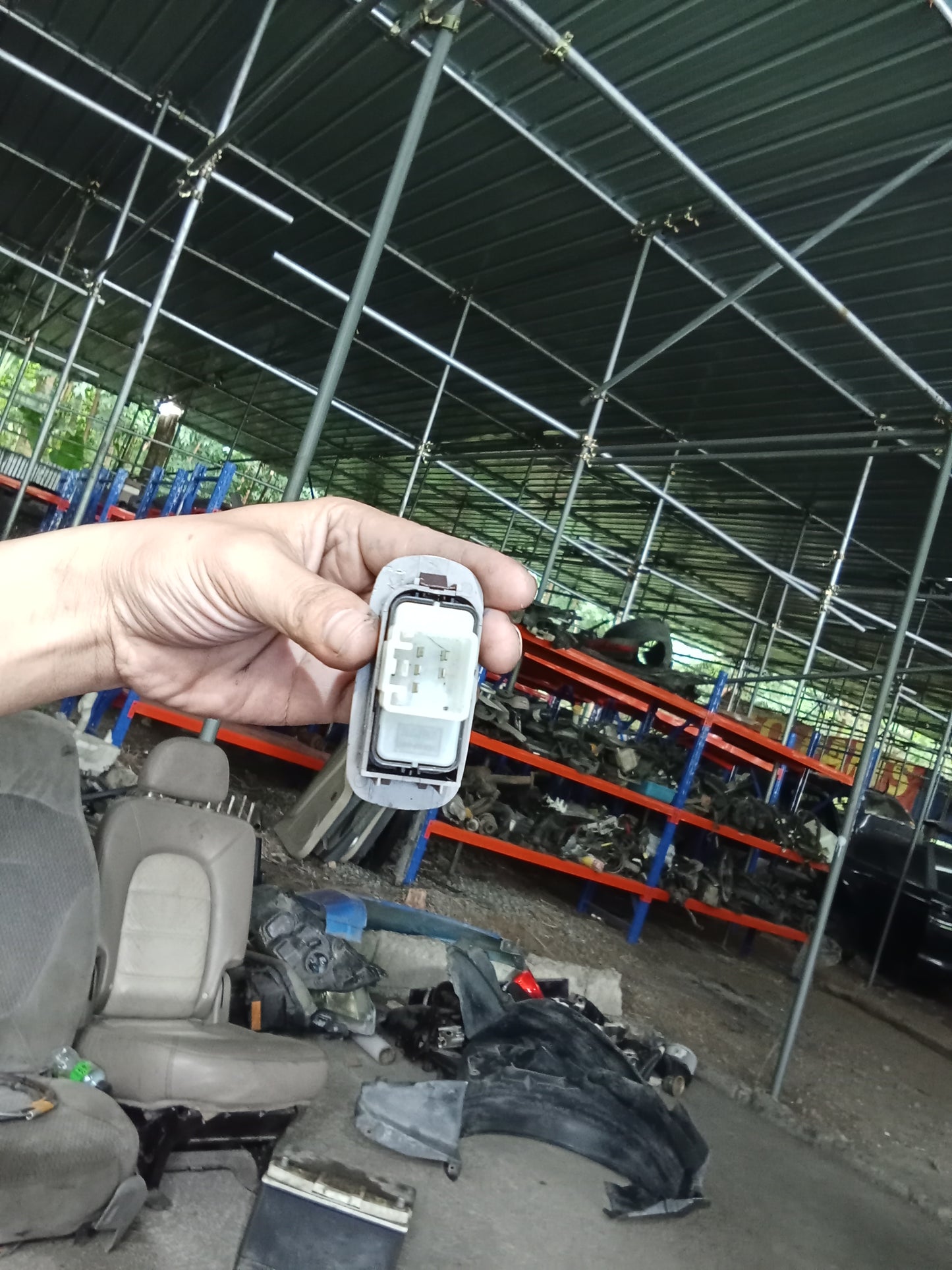 Ford Escape 2.0 Window Switch