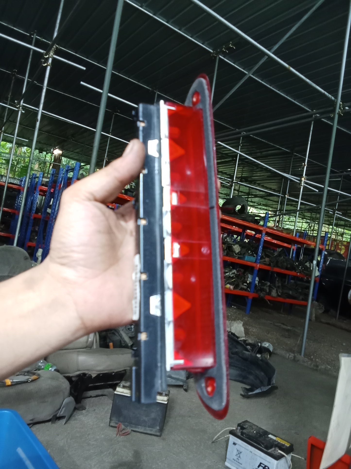 Ford Escape 2.0 CAV-F1 2L84-13A613-A Third Brake Light GENUINE ORIGINAL SURPLUS