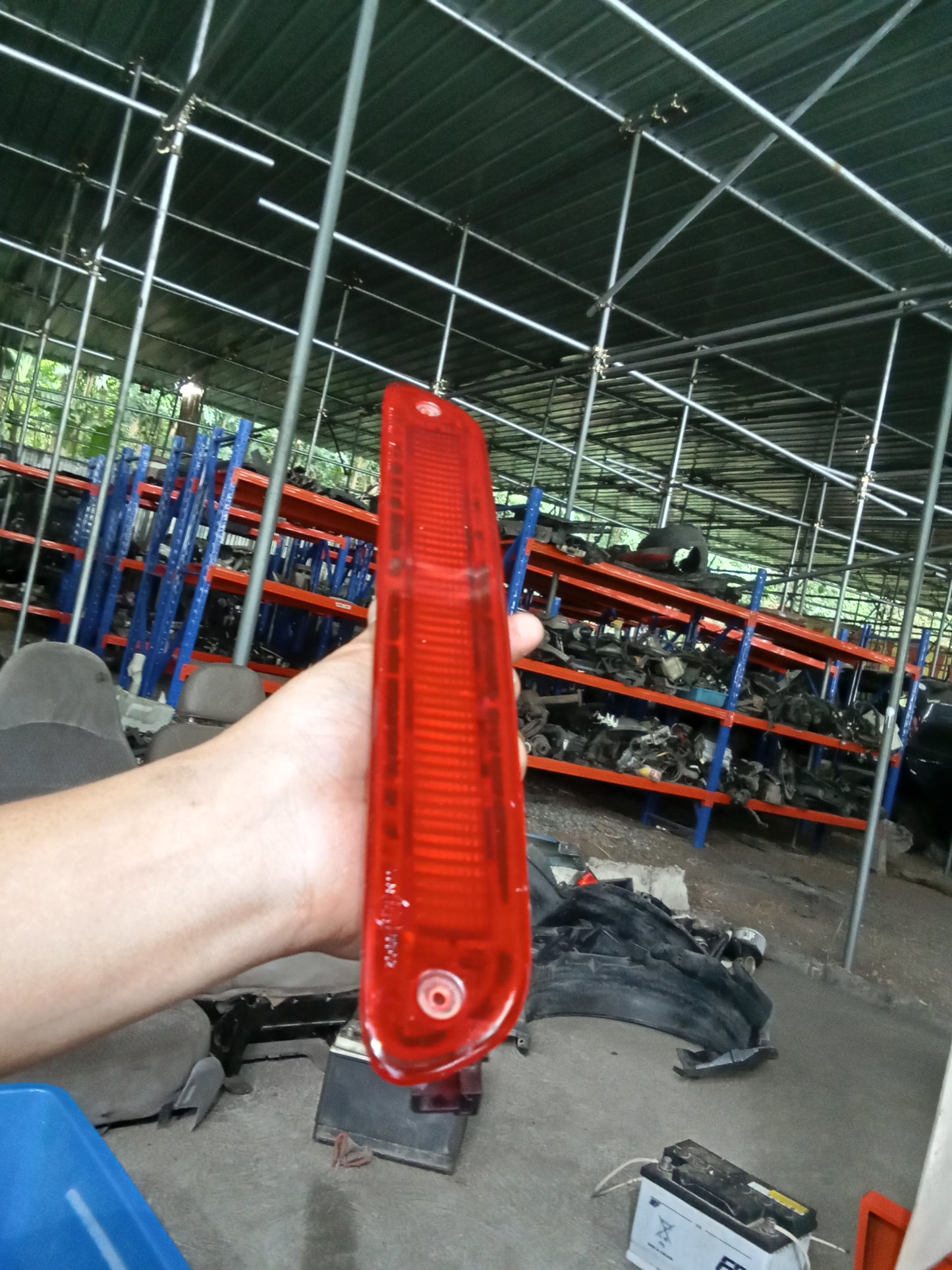 Ford Escape 2.0 CAV-F1 2L84-13A613-A Third Brake Light GENUINE ORIGINAL SURPLUS