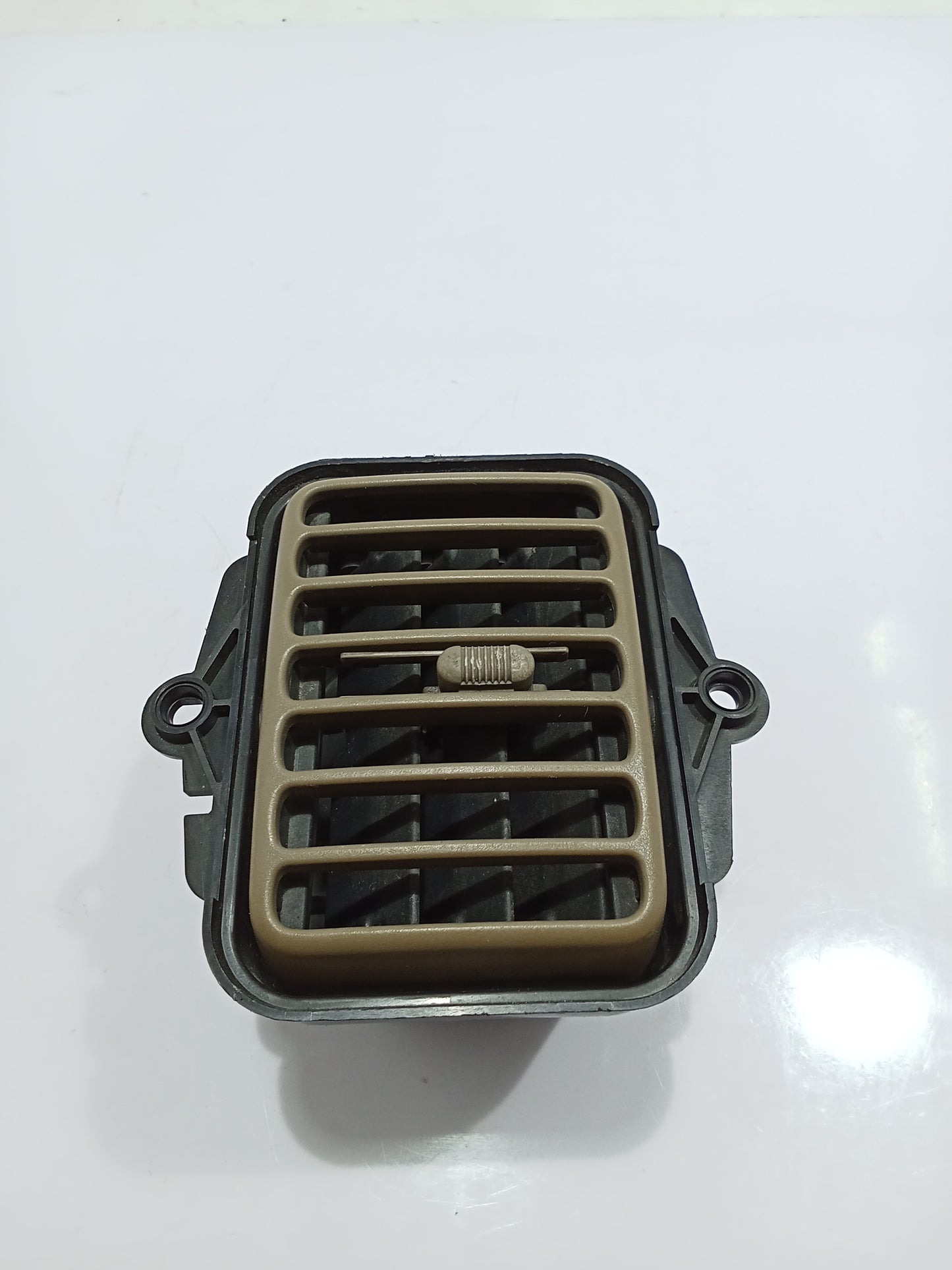 Ford Escape 2.0 Aircon Louver GENUINE ORIGINAL SURPLUS