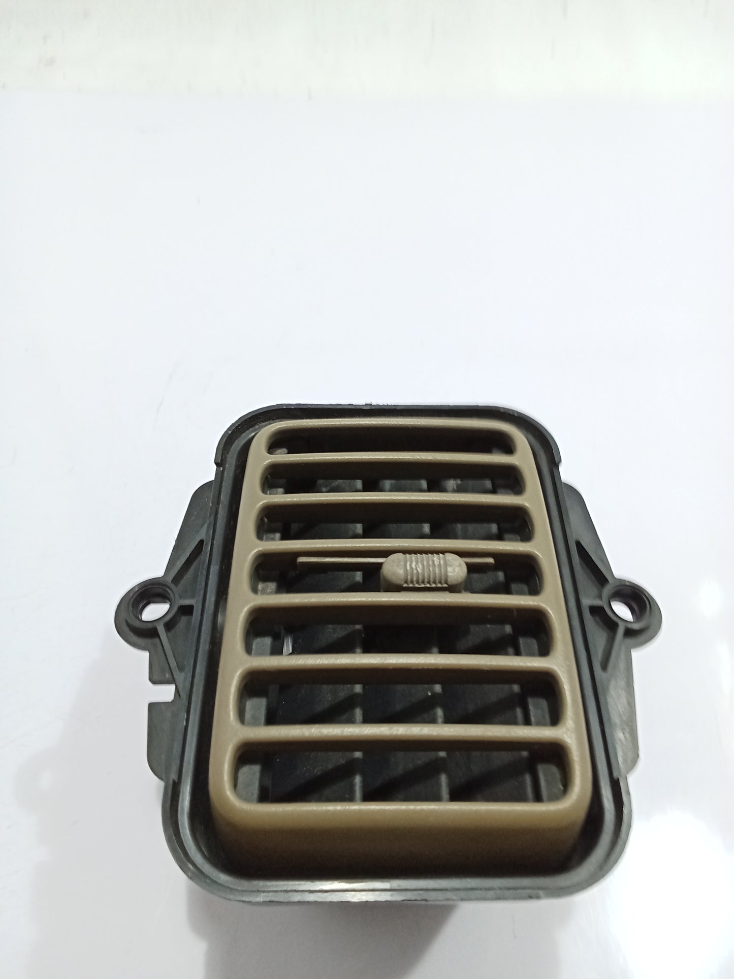 Ford Escape 2.0 Aircon Louver GENUINE ORIGINAL SURPLUS