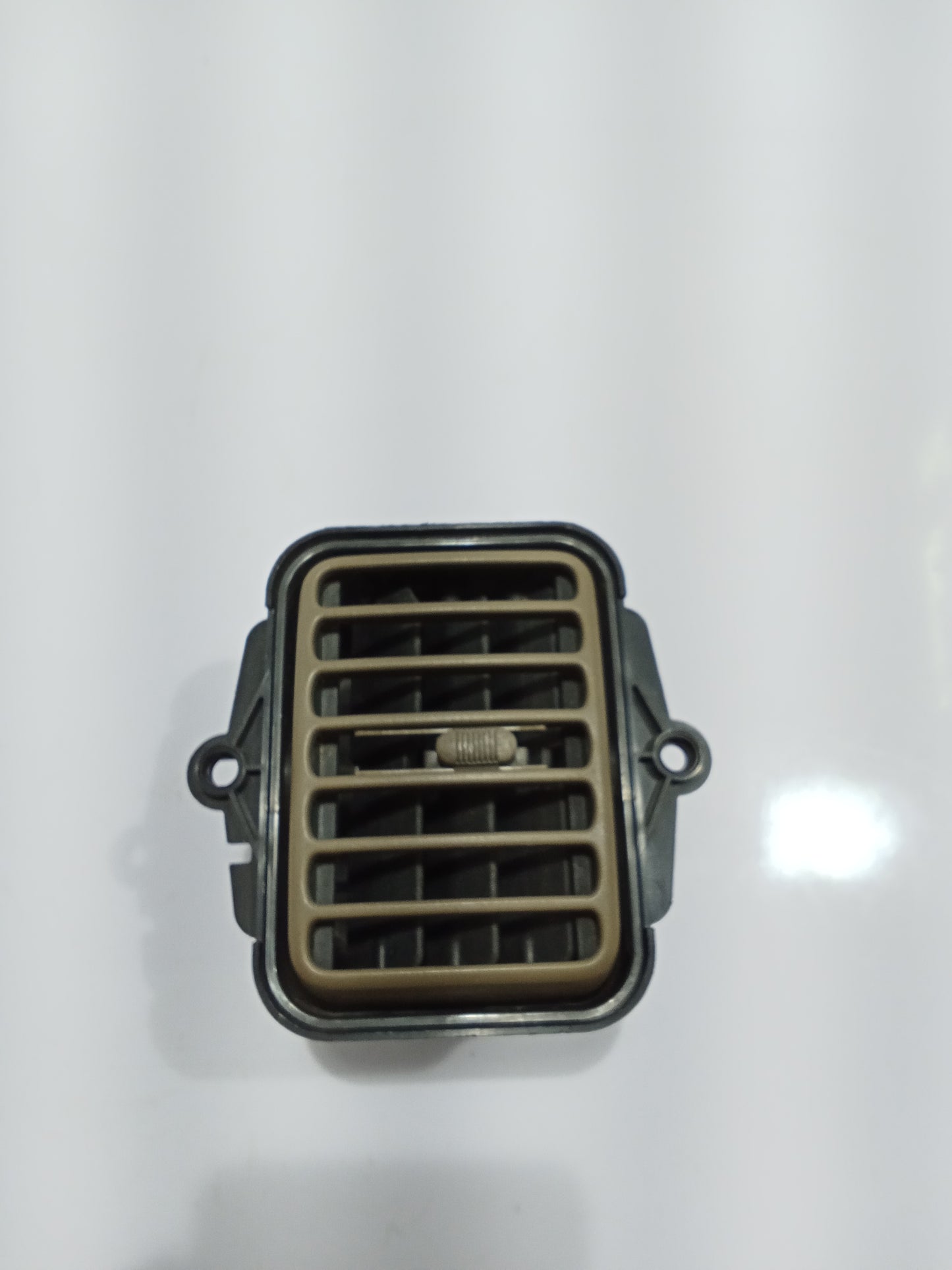 Ford Escape 2.0 Aircon Louver GENUINE ORIGINAL SURPLUS