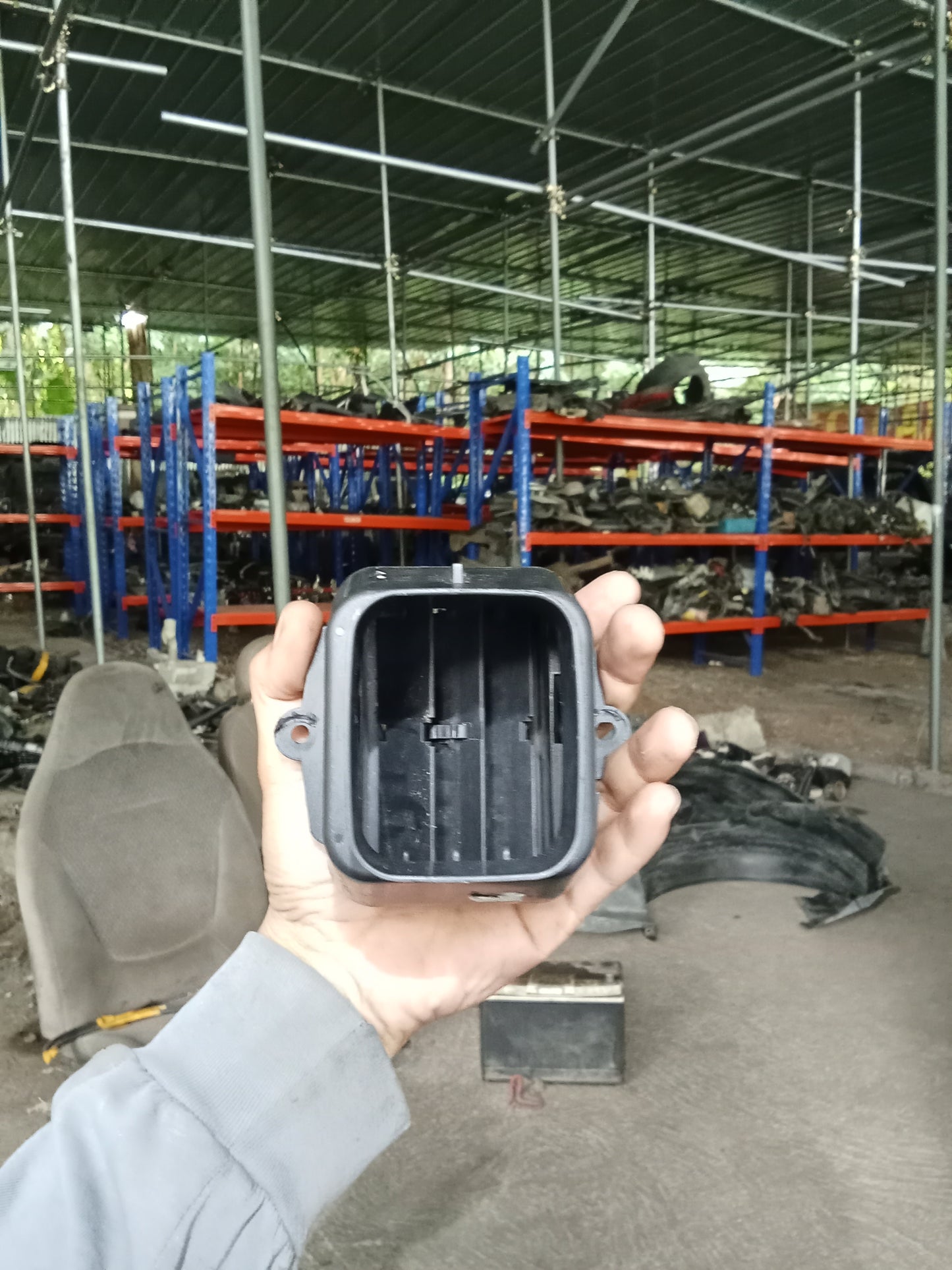 Ford Escape 2.0 Aircon Louver GENUINE ORIGINAL SURPLUS