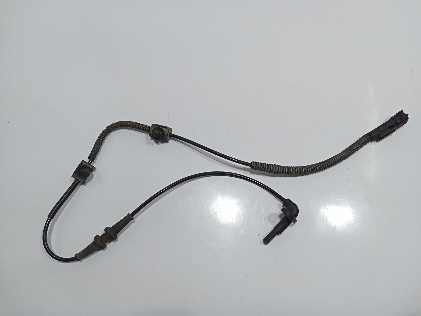 Ford Escape 2.0 ABS Sensor GENUINE ORIGINAL SURPLUS
