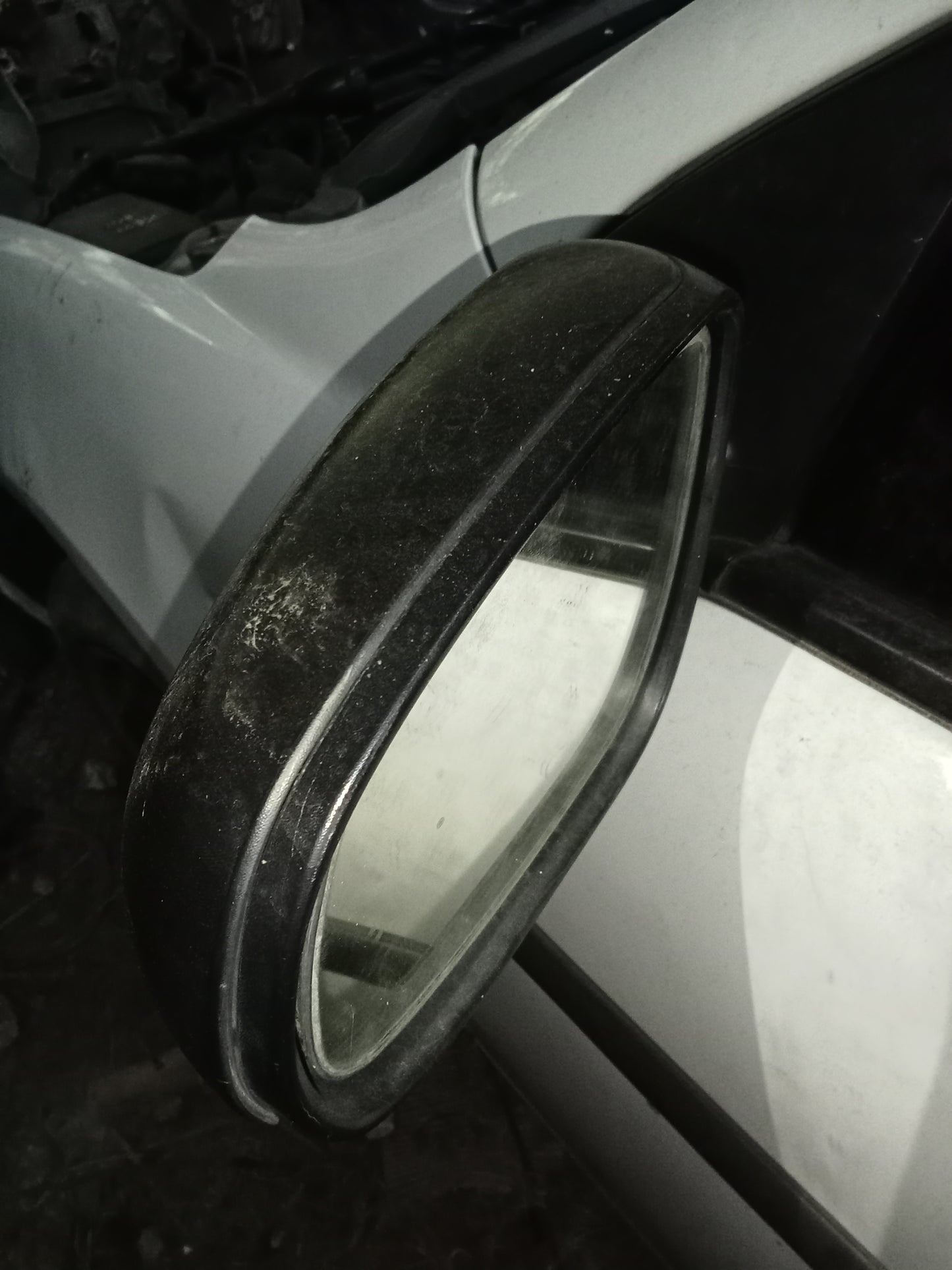 Accent Diesel 2010 Side Mirror Driver side