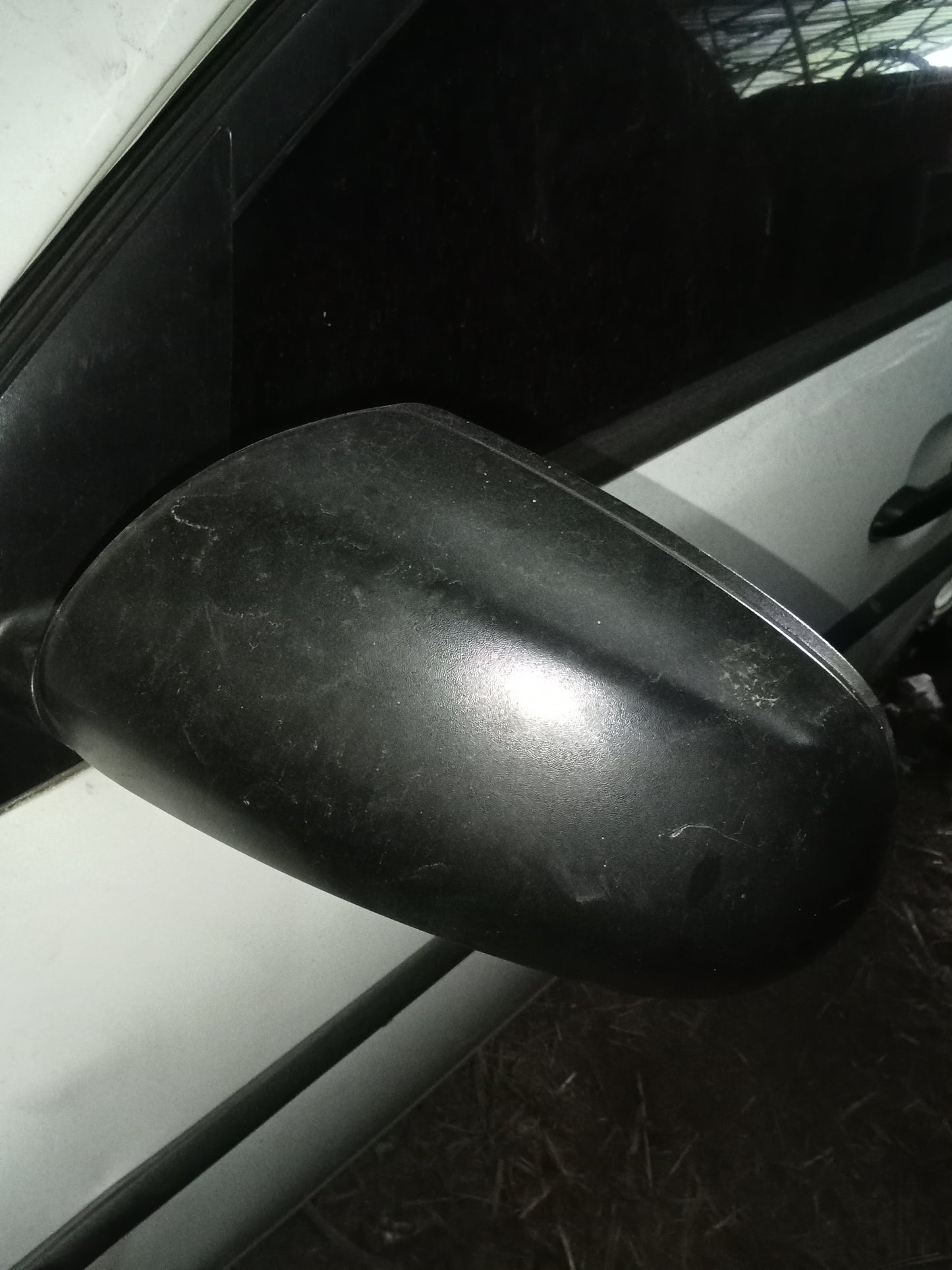 Accent Diesel 2010 Side Mirror Driver side