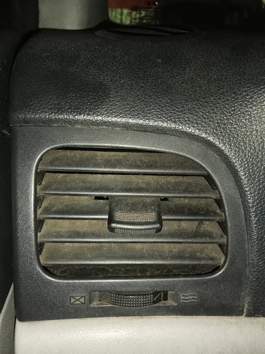 Accent Diesel 2010 Aircon Louver Driver Side