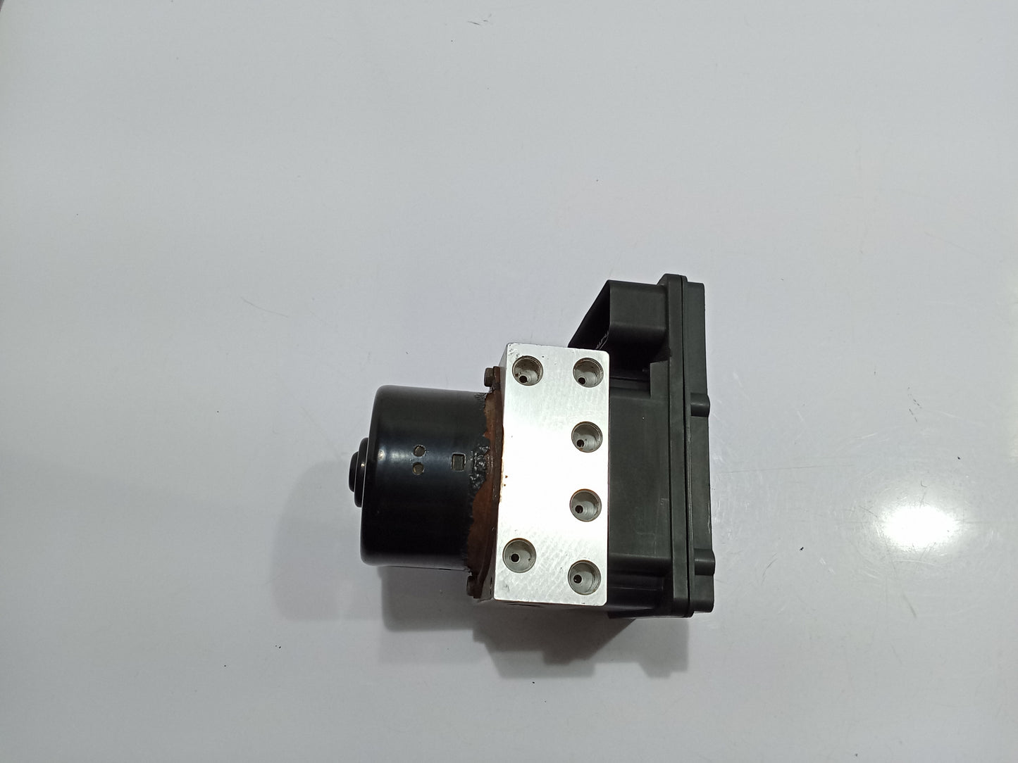 Mazda Tribute 2.3 Anti Lock Control System (ABS) Module GENUINE ORIGINAL SURPLUS