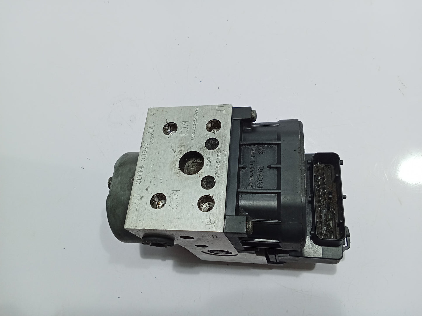 Nissan Exalta 2004 BOSCH 273 004 243 Anti Lock Control System (ABS) Module GENUINE ORIGINAL SURPLUS
