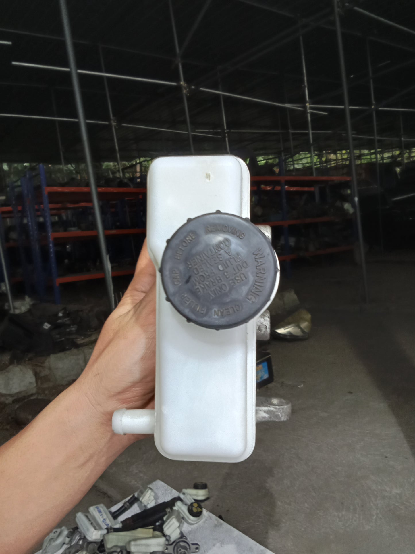 Nissan Navara Brake Master GENUINE ORIGINAL SURPLUS