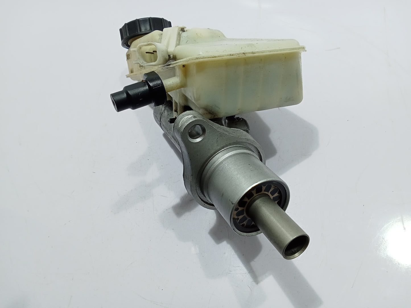 Ford Focus 2.0 2007 Brake Master GENUINE ORIGINAL SURPLUS