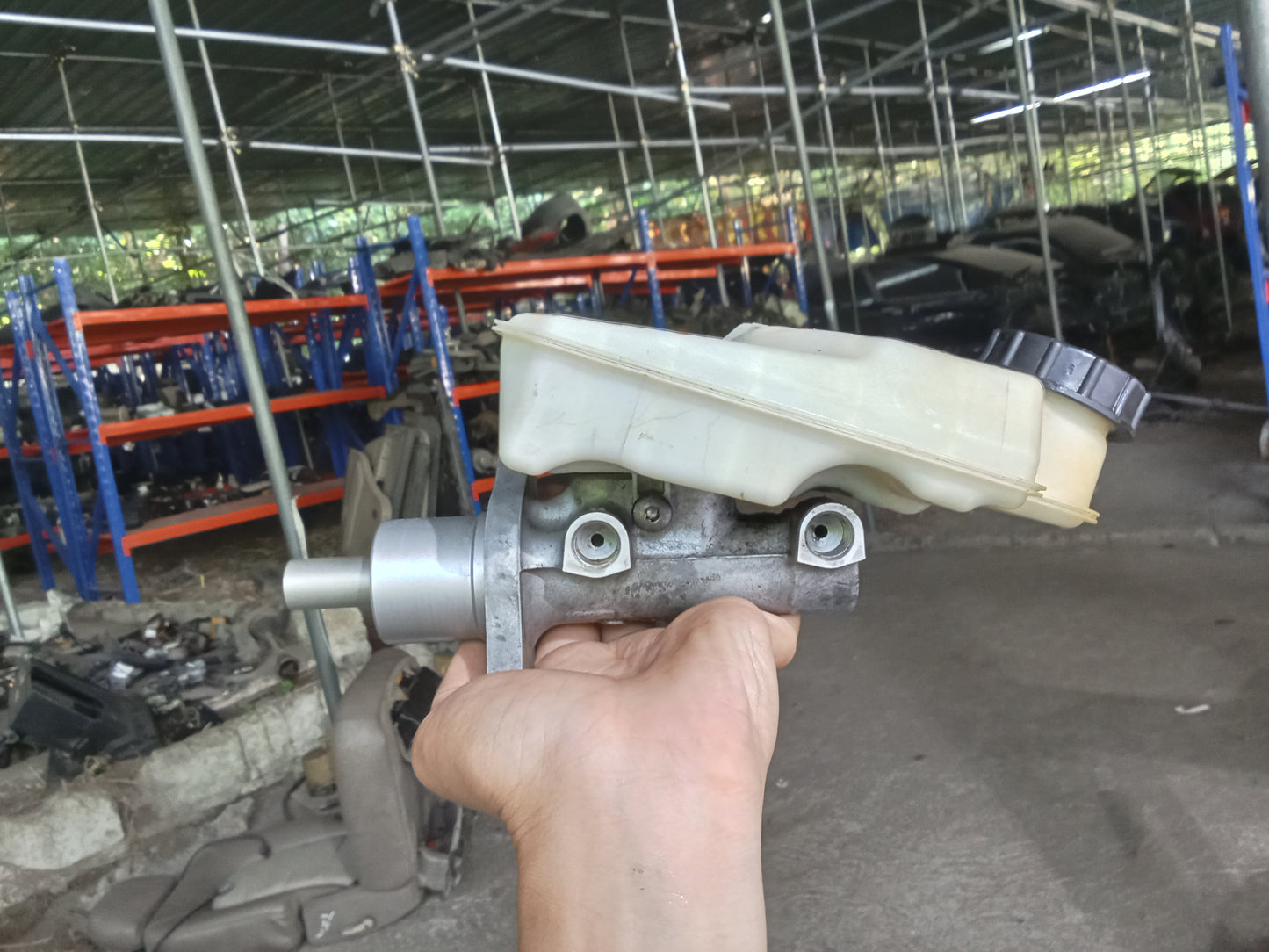 Ford Focus 2.0 2007 Brake Master GENUINE ORIGINAL SURPLUS