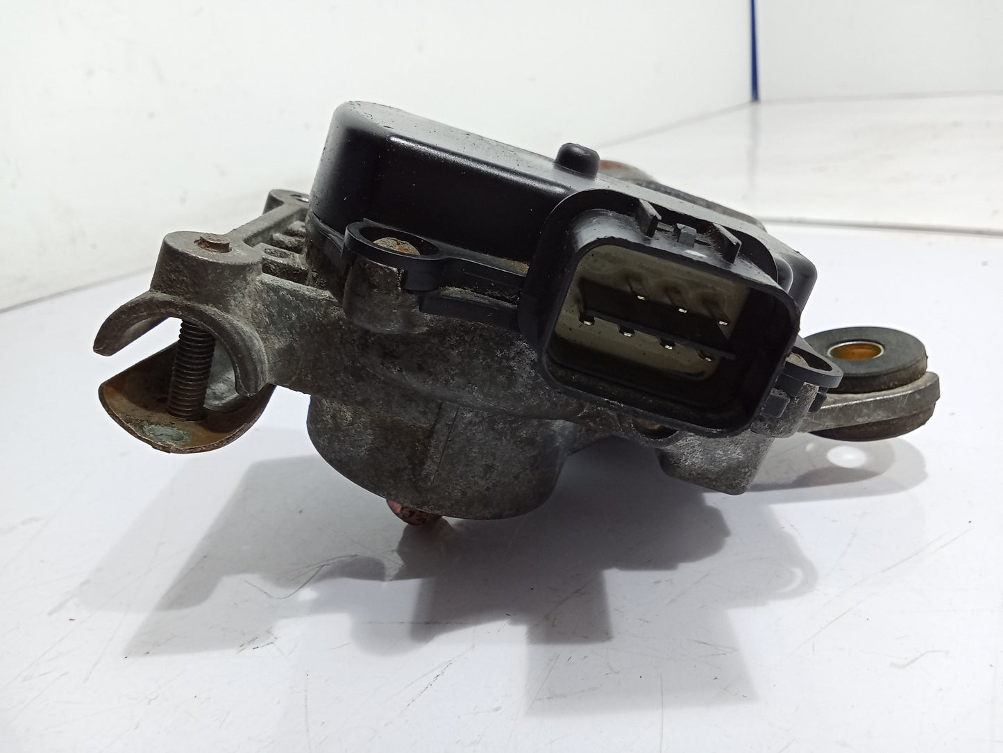 Chevrolet Optra 1.6 Wiper Motor GENUINE ORIGINAL SURPLUS