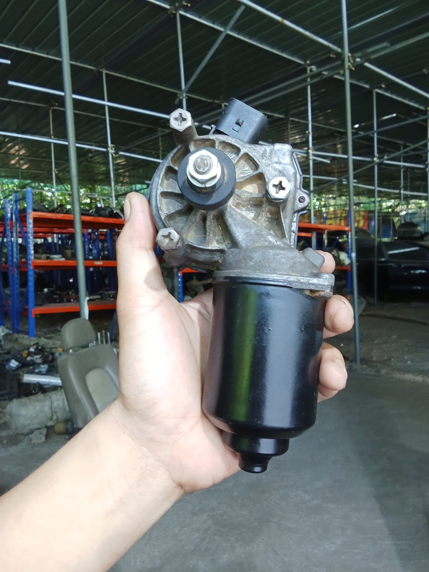 Hyundai Accent 2015 Wiper Motor GENUINE ORIGINAL SURPLUS
