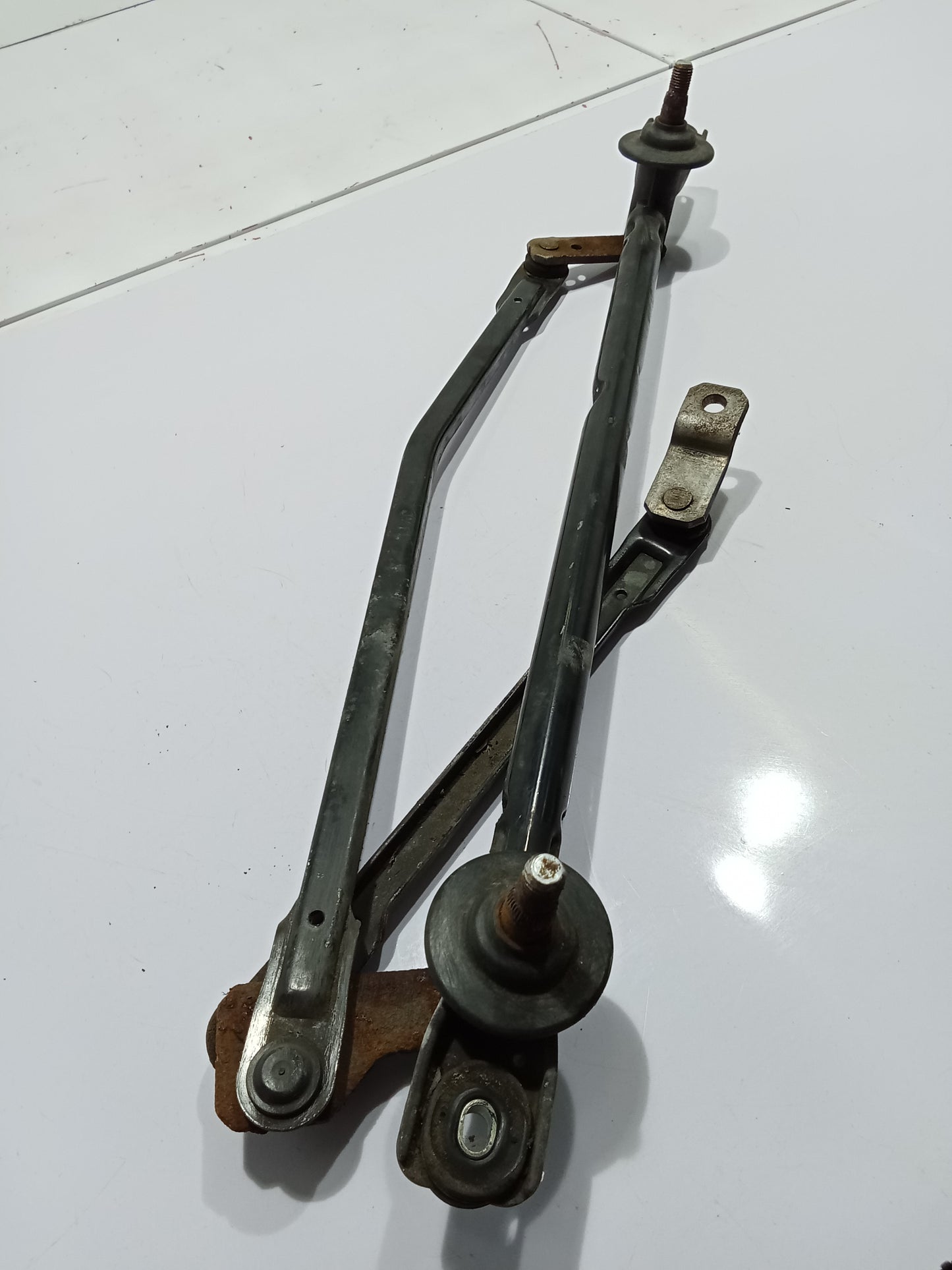 Hyundai Tucson 2004 Gas Wiper Linkage GENUINE ORIGINAL SURPLUS