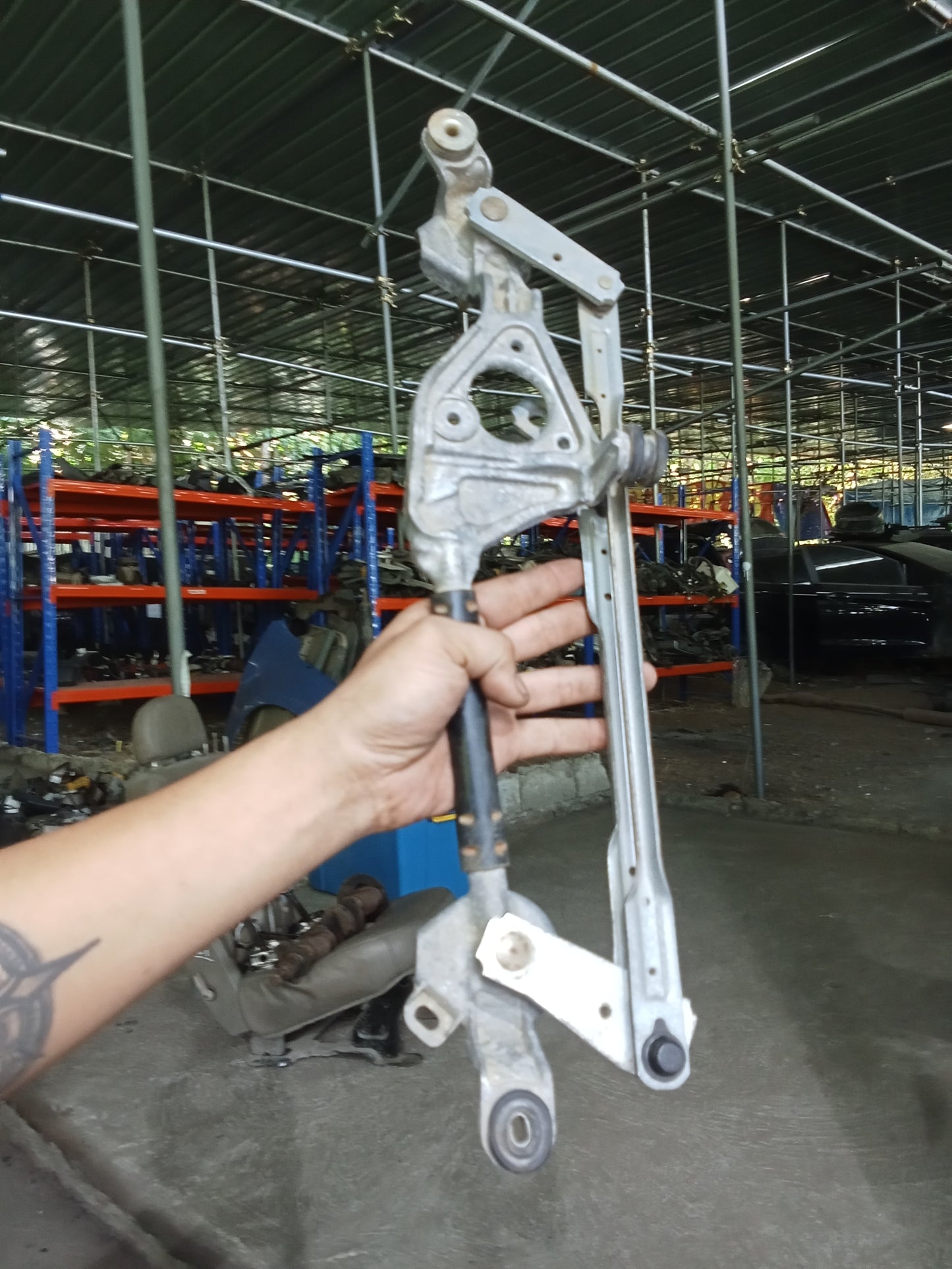 Hyundai Accent Wiper Linkage GENUINE ORIGINAL SURPLUS