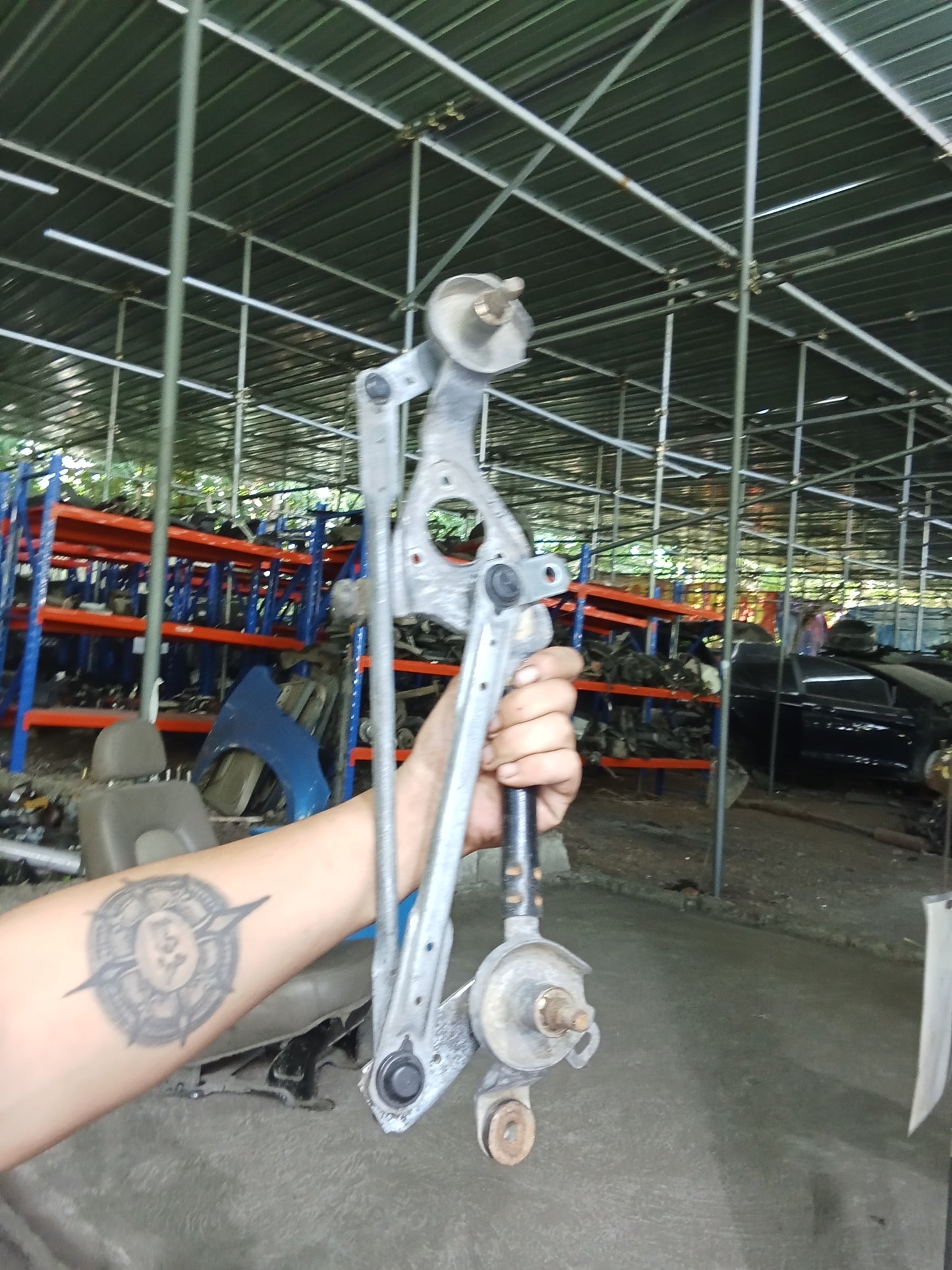 Hyundai Accent Wiper Linkage GENUINE ORIGINAL SURPLUS