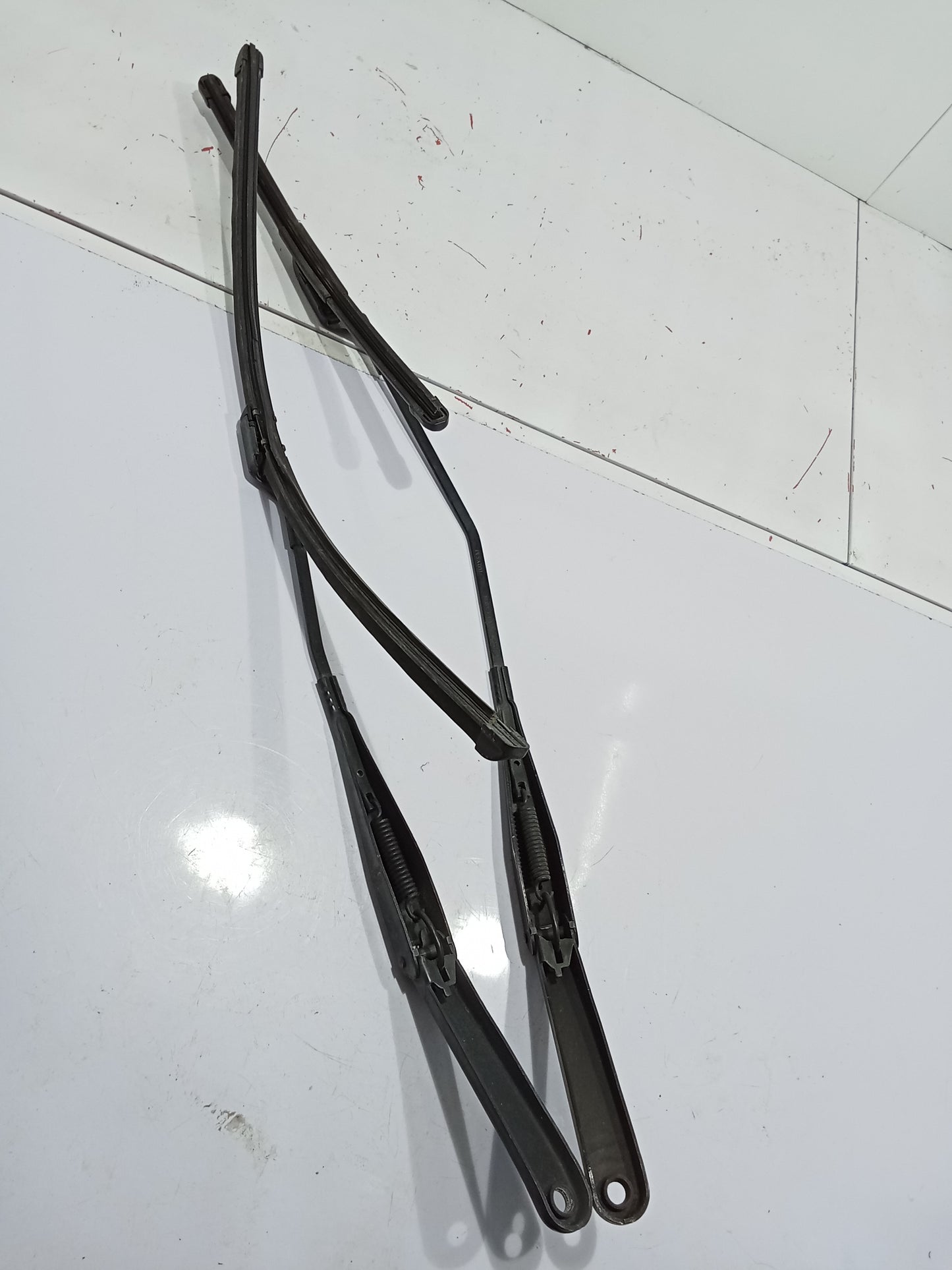 Ford Fiesta 1.5 2015 Wiper Arm L&R GENUINE ORIGINAL SURPLUS