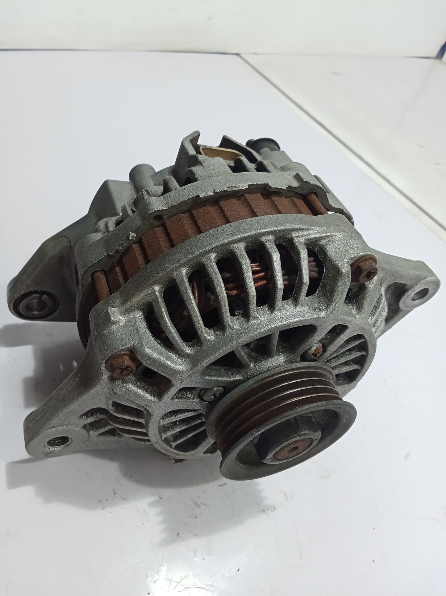 Ford Lynx 2002 Alternator GENUINE ORIGINAL SURPLUS