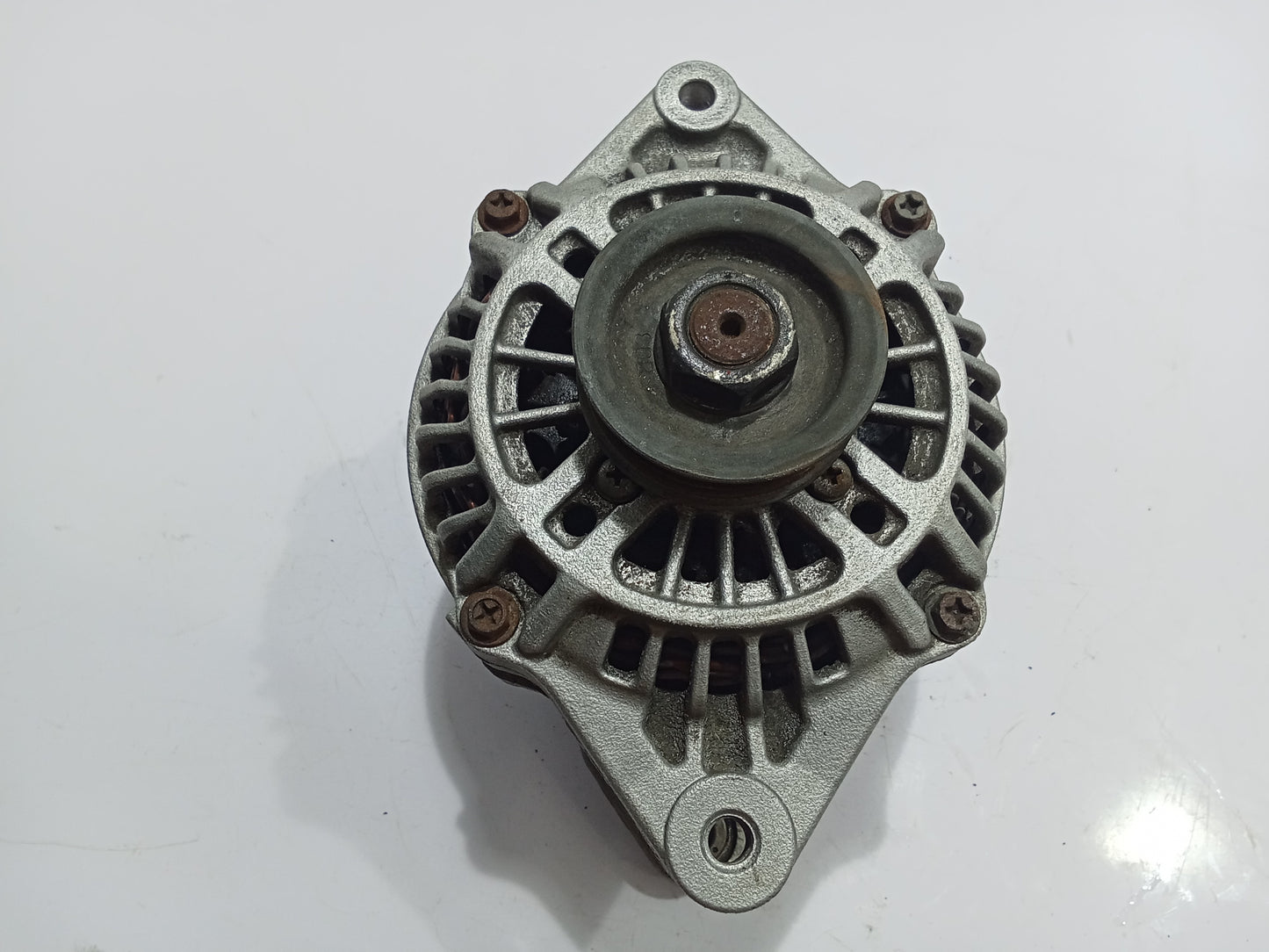 Ford Lynx 2002 Alternator GENUINE ORIGINAL SURPLUS