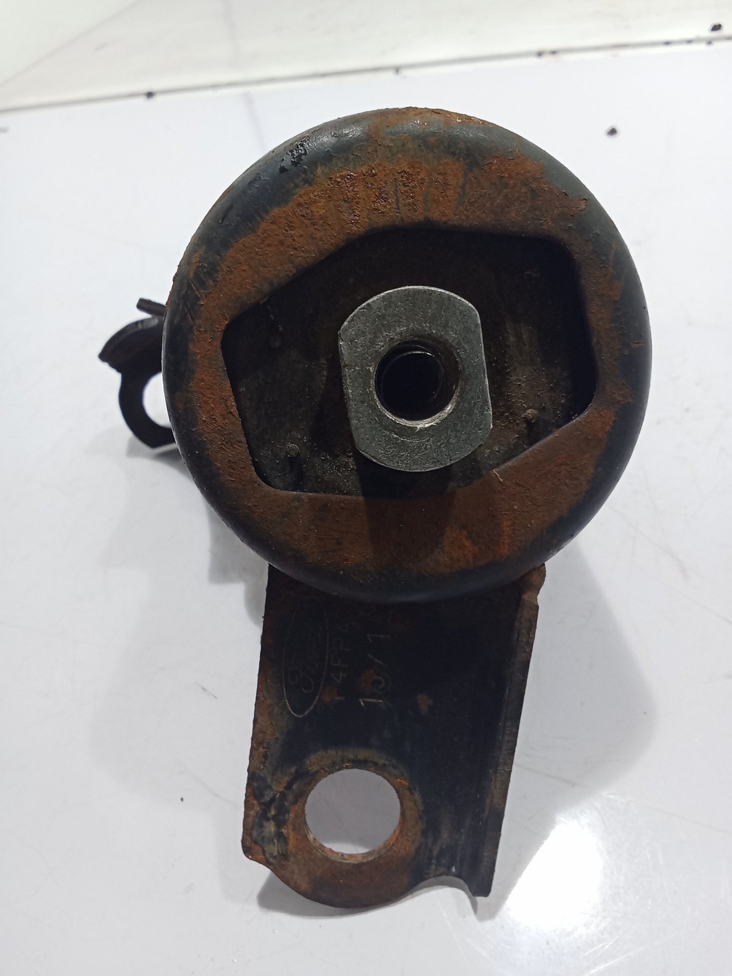 Ford Fiesta 1.4 Transmission Support GENUINE ORIGINAL SURPLUS