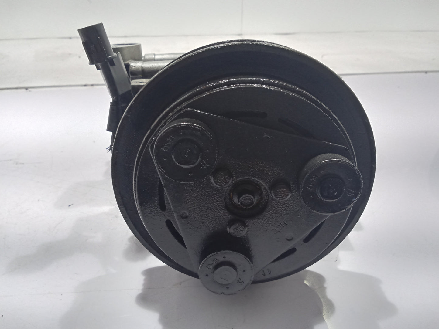 Ford Lynx 2002 Compressor GENUINE ORIGINAL SURPLUS