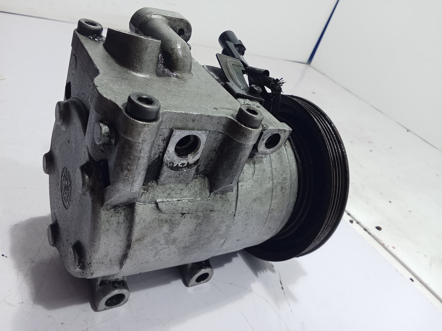 Ford Lynx 2002 Compressor GENUINE ORIGINAL SURPLUS