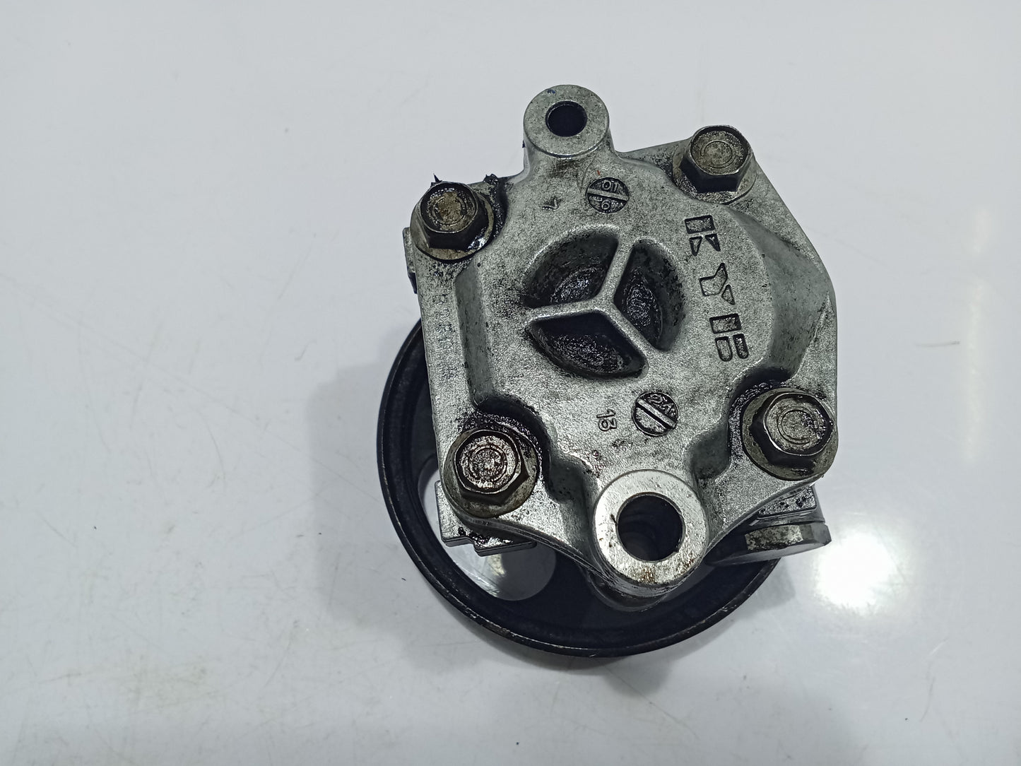 Ford Lynx 2002 Steering Pump GENUINE ORIGINAL SURPLUS