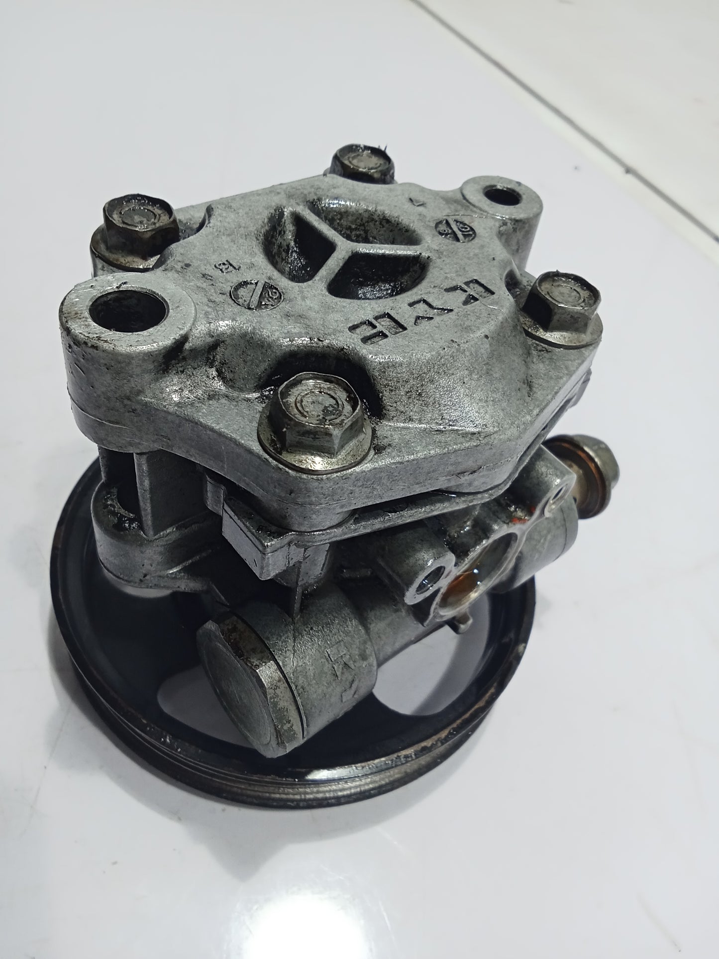 Ford Lynx 2002 Steering Pump GENUINE ORIGINAL SURPLUS