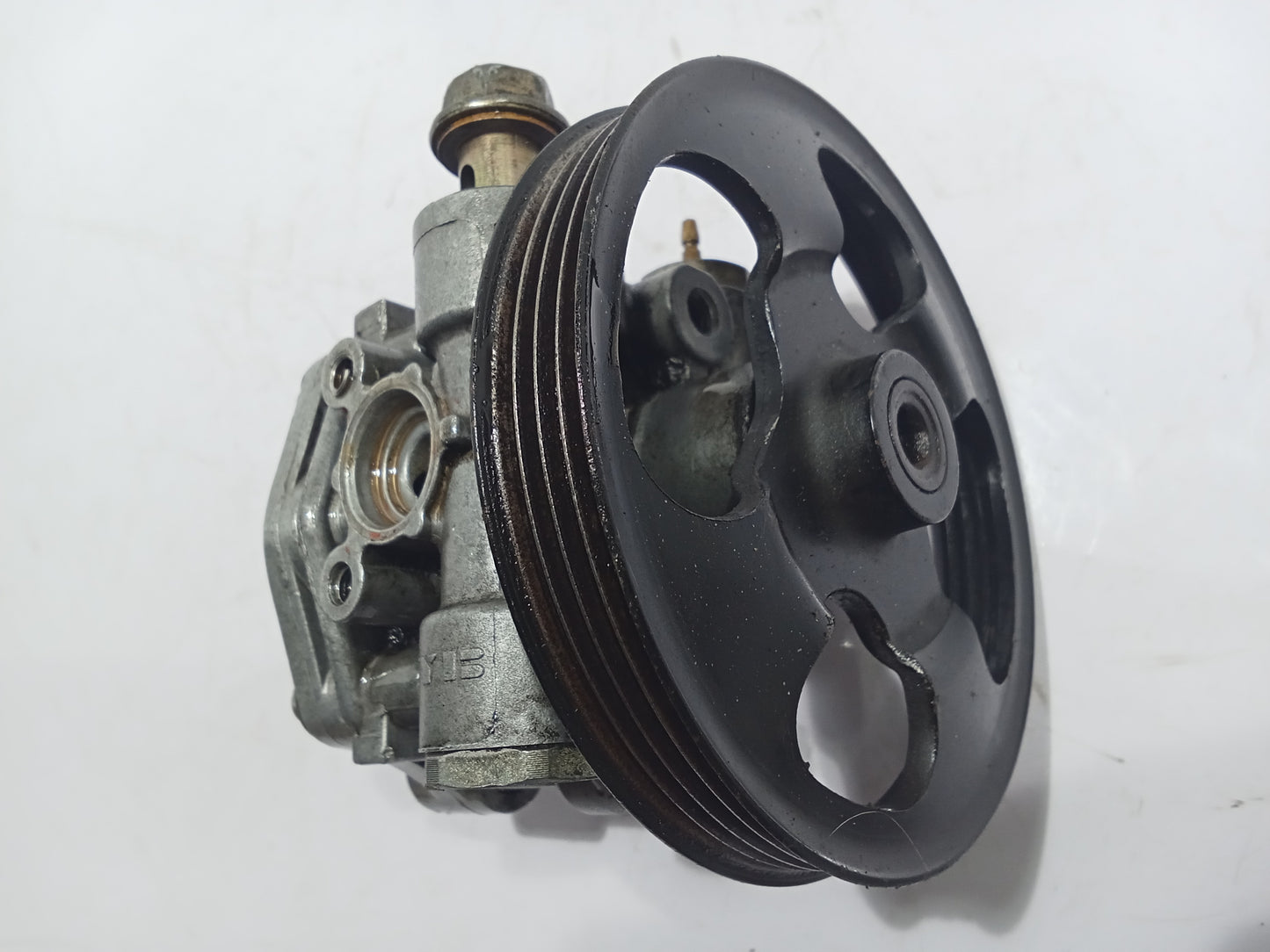 Ford Lynx 2002 Steering Pump GENUINE ORIGINAL SURPLUS