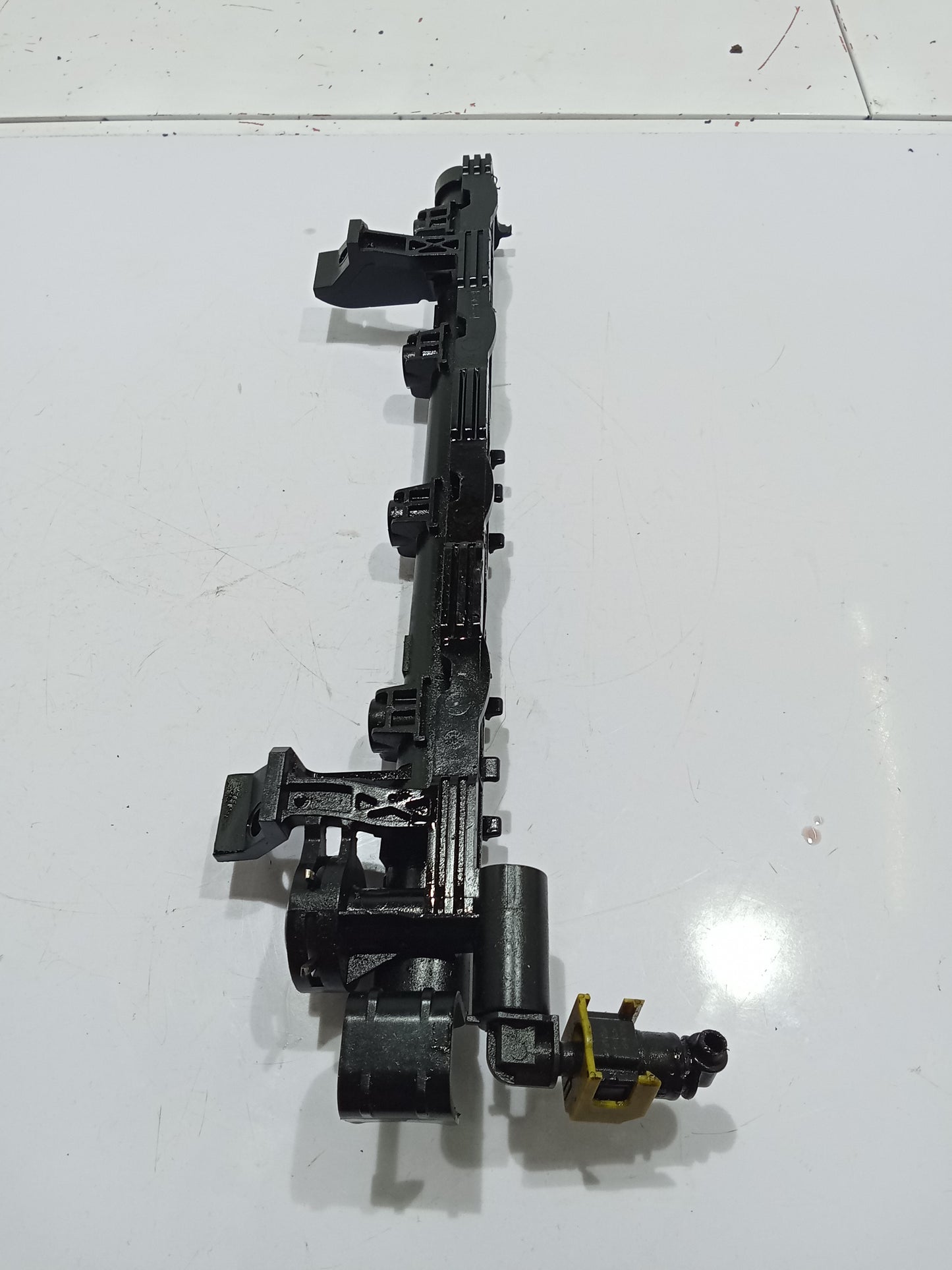 Ford Ecosport 1.5 Trend 2015 - 2019 Fuel Rail GENUINE ORIGINAL SURPLUS
