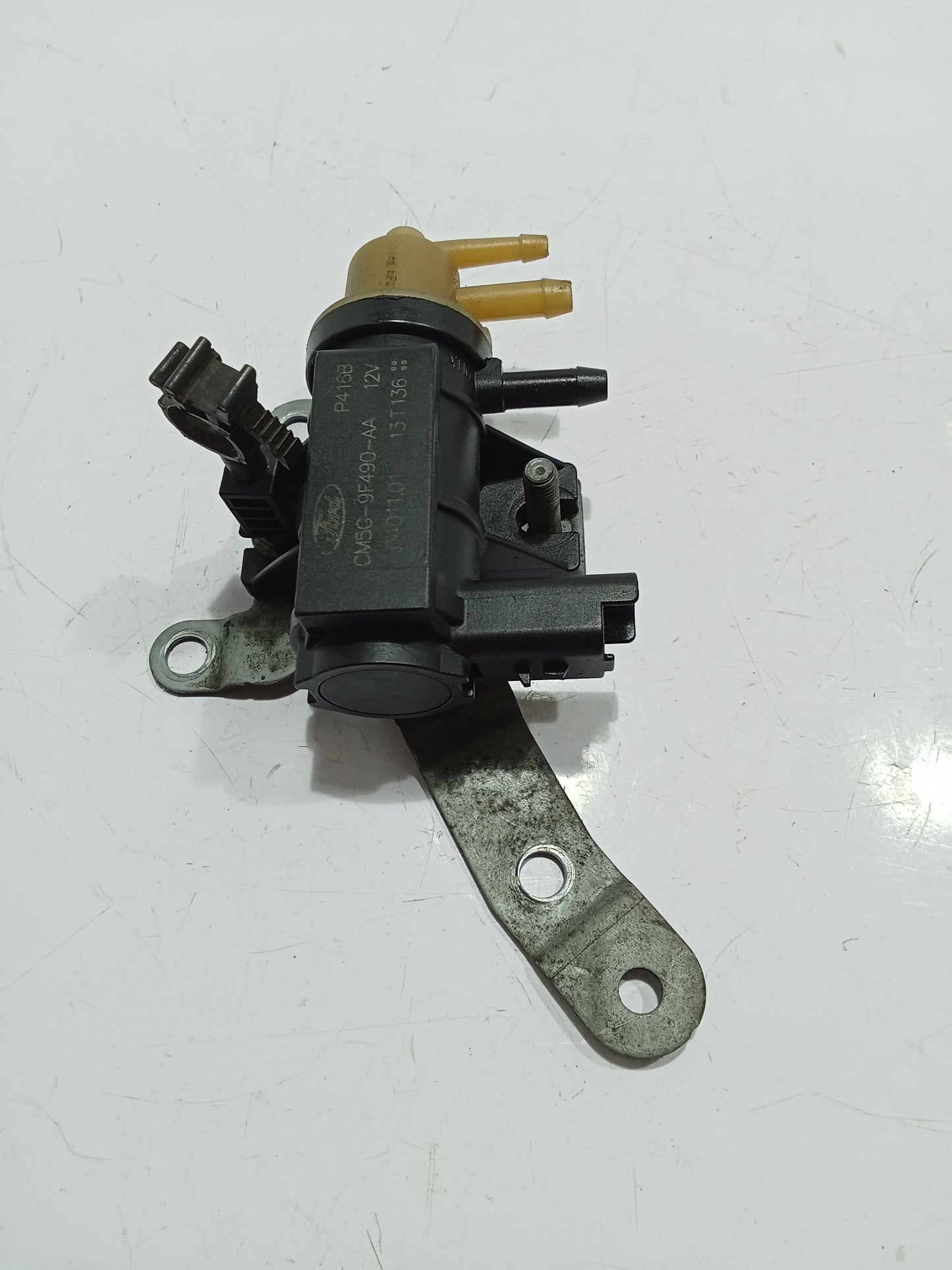 Ford Fiesta 1.0 Ecoboost Vacuum Solenoid GENUINE ORIGINAL SURPLUS
