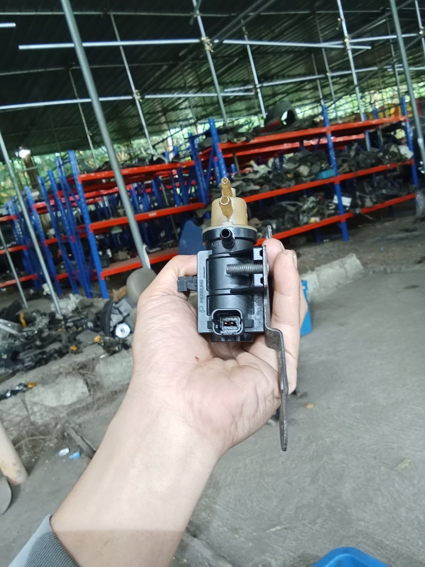 Ford Fiesta 1.0 Ecoboost Vacuum Solenoid GENUINE ORIGINAL SURPLUS