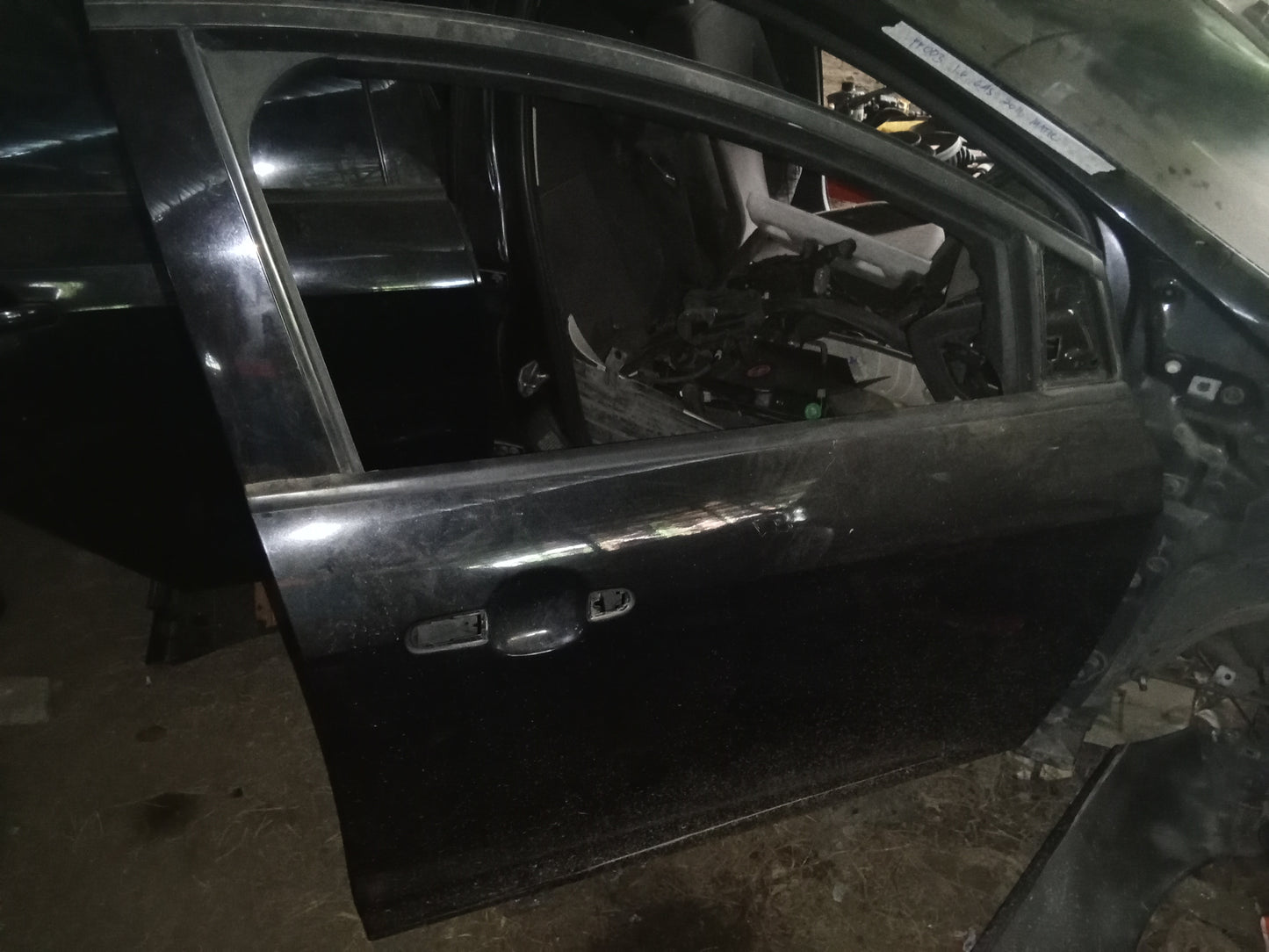 Ford Focus 1.6  Gas Matic Bare Door Shell Front Passenger Side GENUINE ORIGINAL SURPLUS